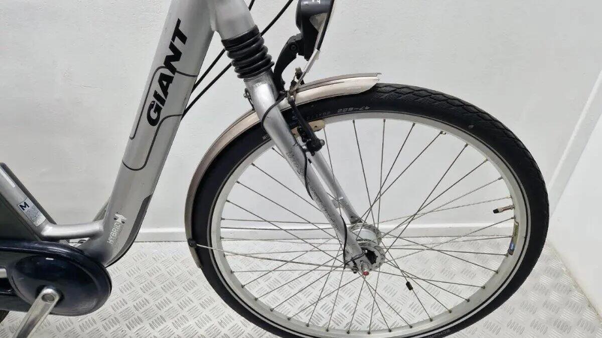 Giant Twist | Gebruikt | 3 maanden garantie | 28 inch |, metal/grijs 2/3