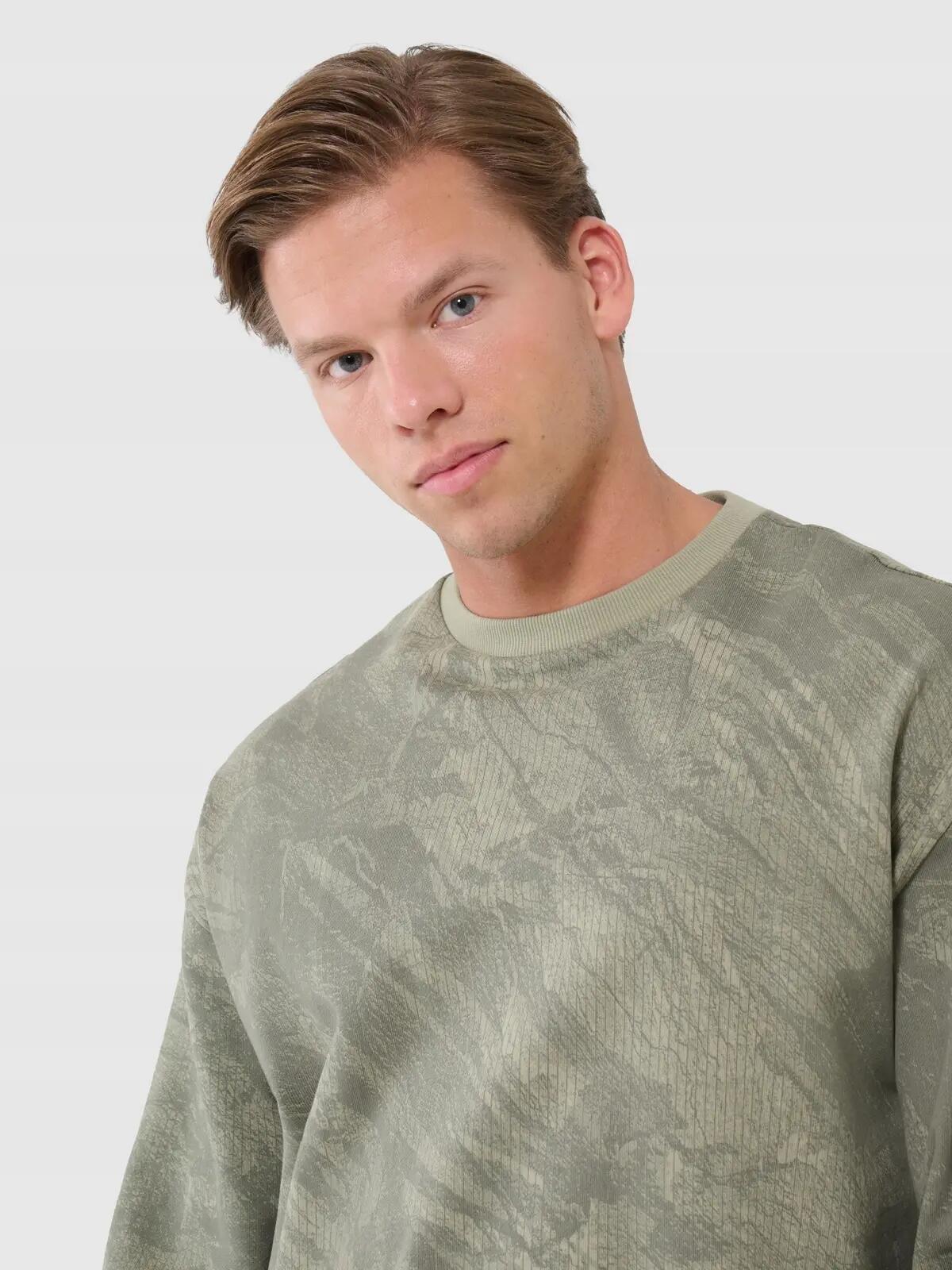 BLUZA DRESOWA MĘSKA 4F NIEROZPINANA BEZ KAPTURA TSWSM1582 S KOLOR WIELO KOLOROWY 4/8