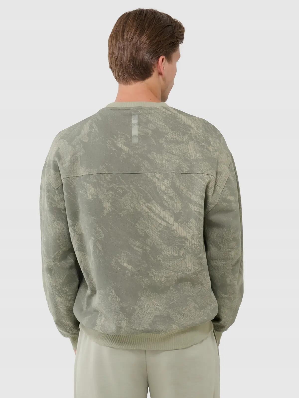 BLUZA DRESOWA MĘSKA 4F NIEROZPINANA BEZ KAPTURA TSWSM1582 S KOLOR WIELO KOLOROWY 3/8