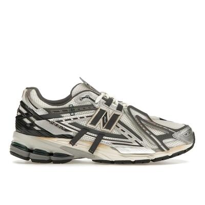 New balance 1906a zilver metallic castlerock