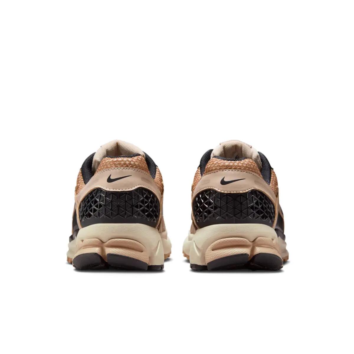 Nike Zoom Vomero 5 Sanddrift (Women's) 6/6