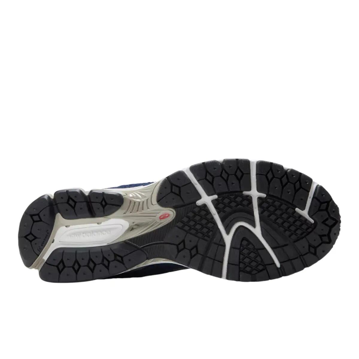 New Balance 2002r Protection Pack Navy Grey 4/6