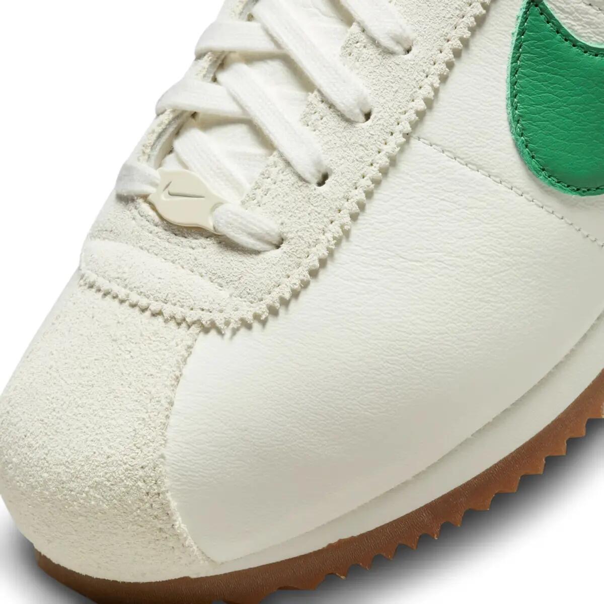 Nike Cortez Aloe Verde Gum 6/6