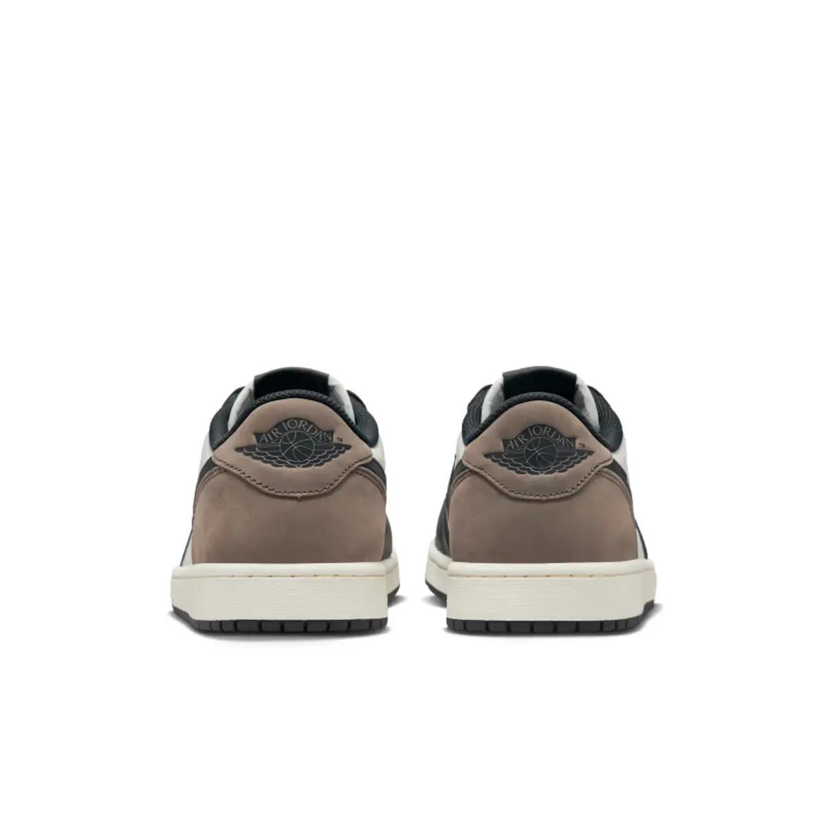 Schoenen  1 Retro Low OG Mocha 6/6