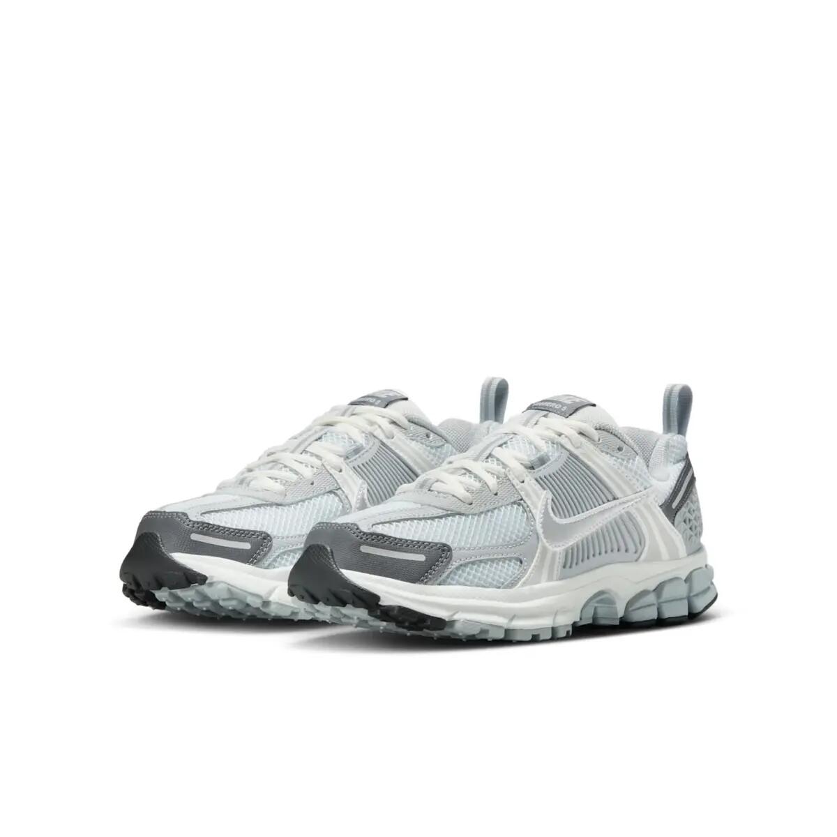 Zapatillas Nike Vomero 5 J
r para Ni

os 3/6