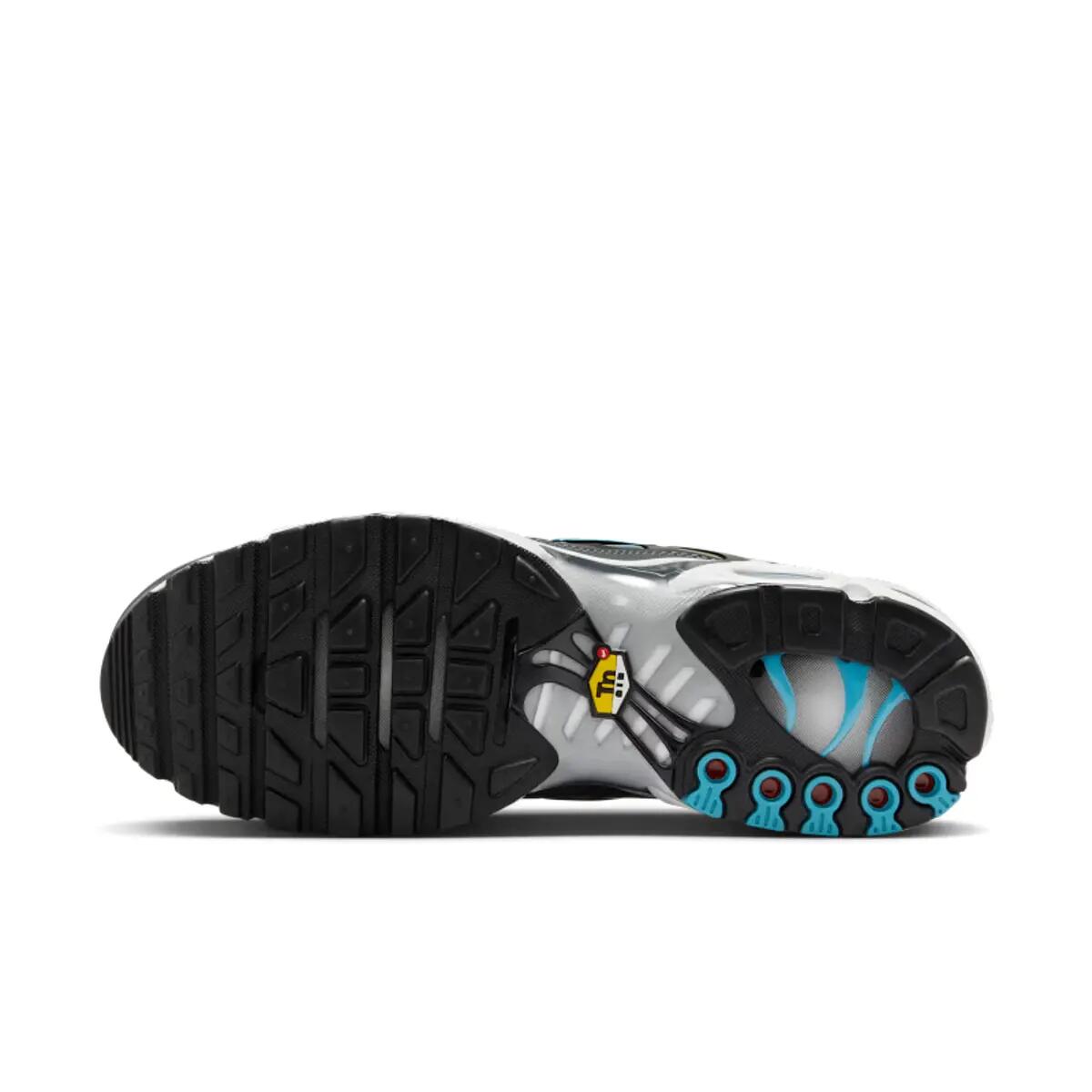 Nike Air Max Plus Iridescent 2/6