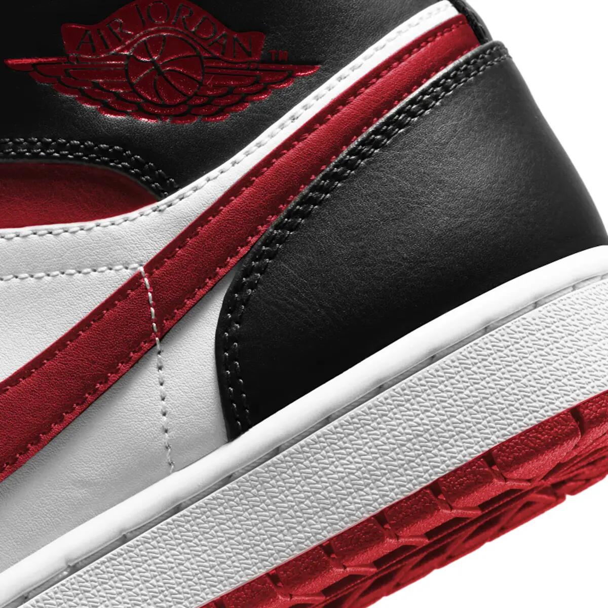 Schuhe  1 Mid Gym Red Black White 5/5