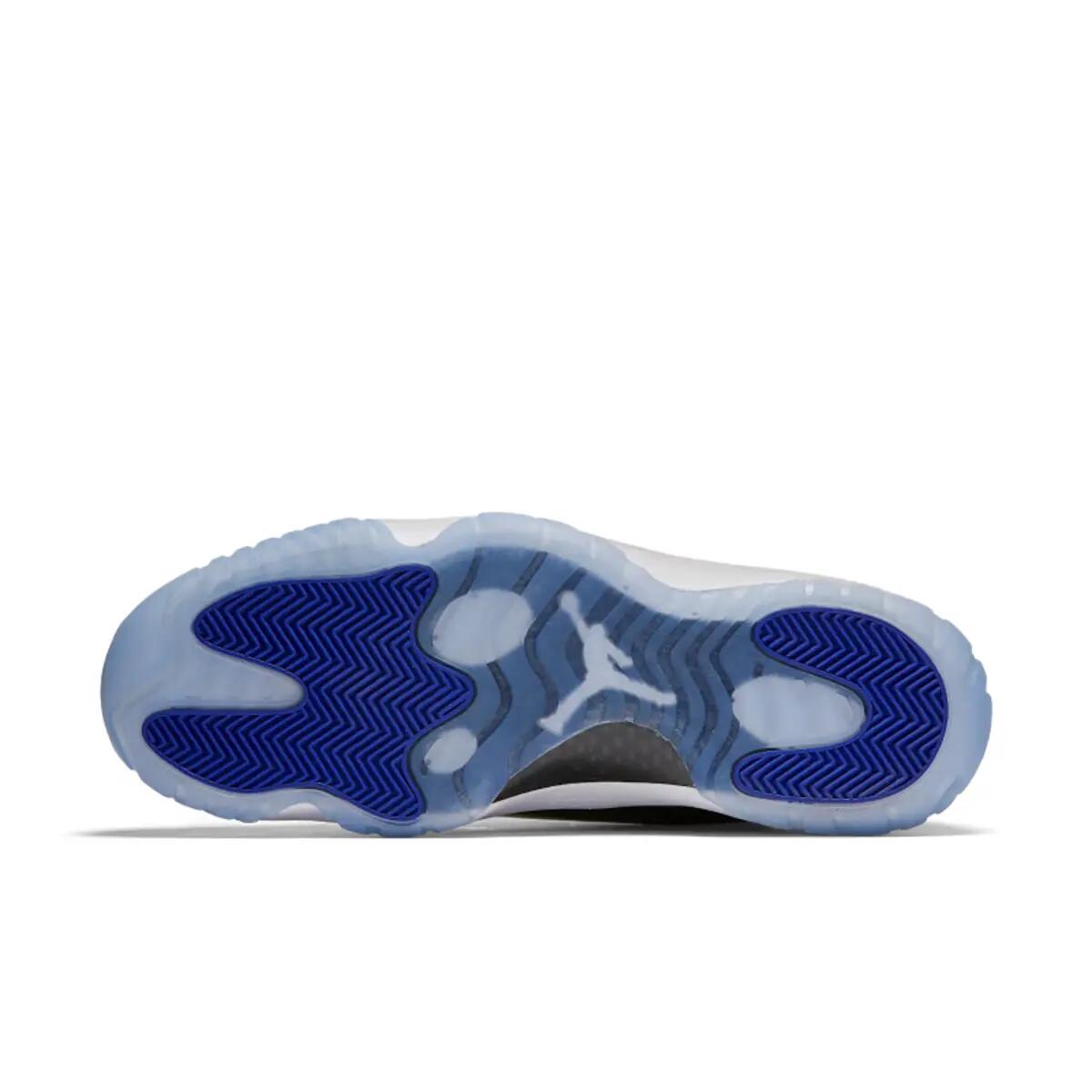 Jordan 11 Retro Space Jam (2016) 2/6