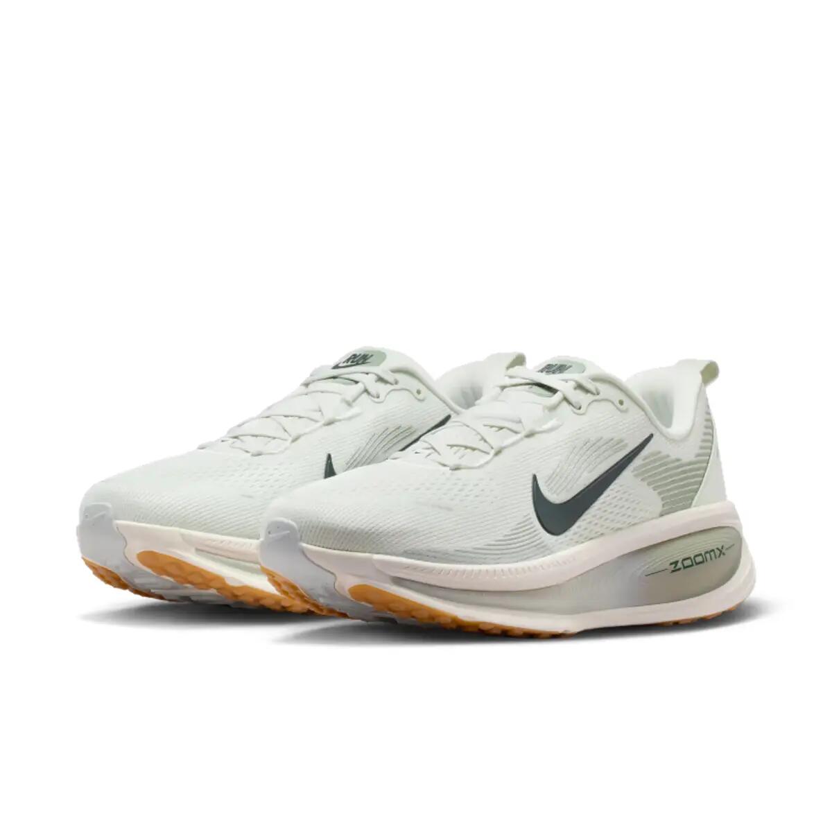 Nike Vomero 18 Spruce Aura Jade Horizon Black Spruce 5/6