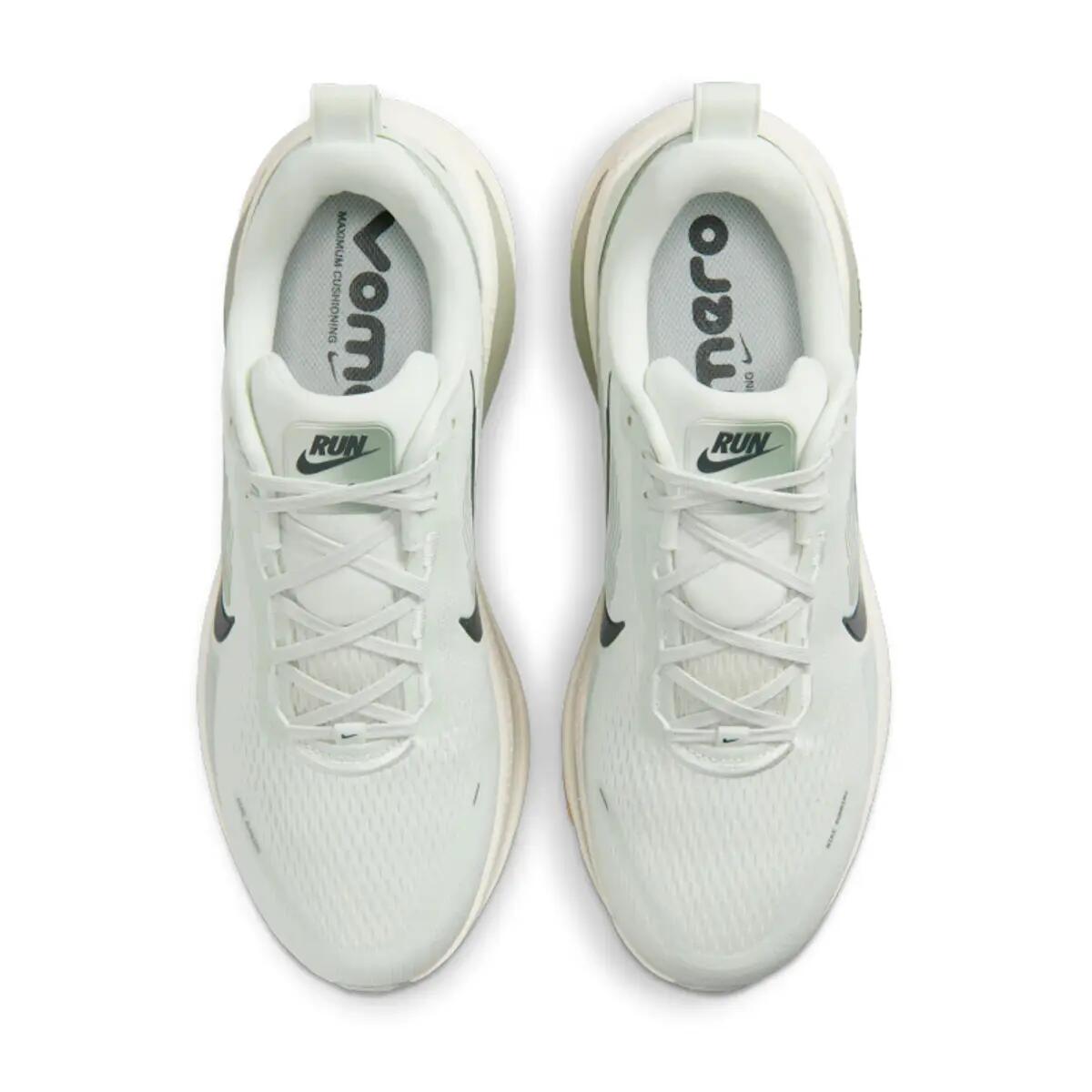 Nike Vomero 18 Spruce Aura Jade Horizon Black Spruce 4/6