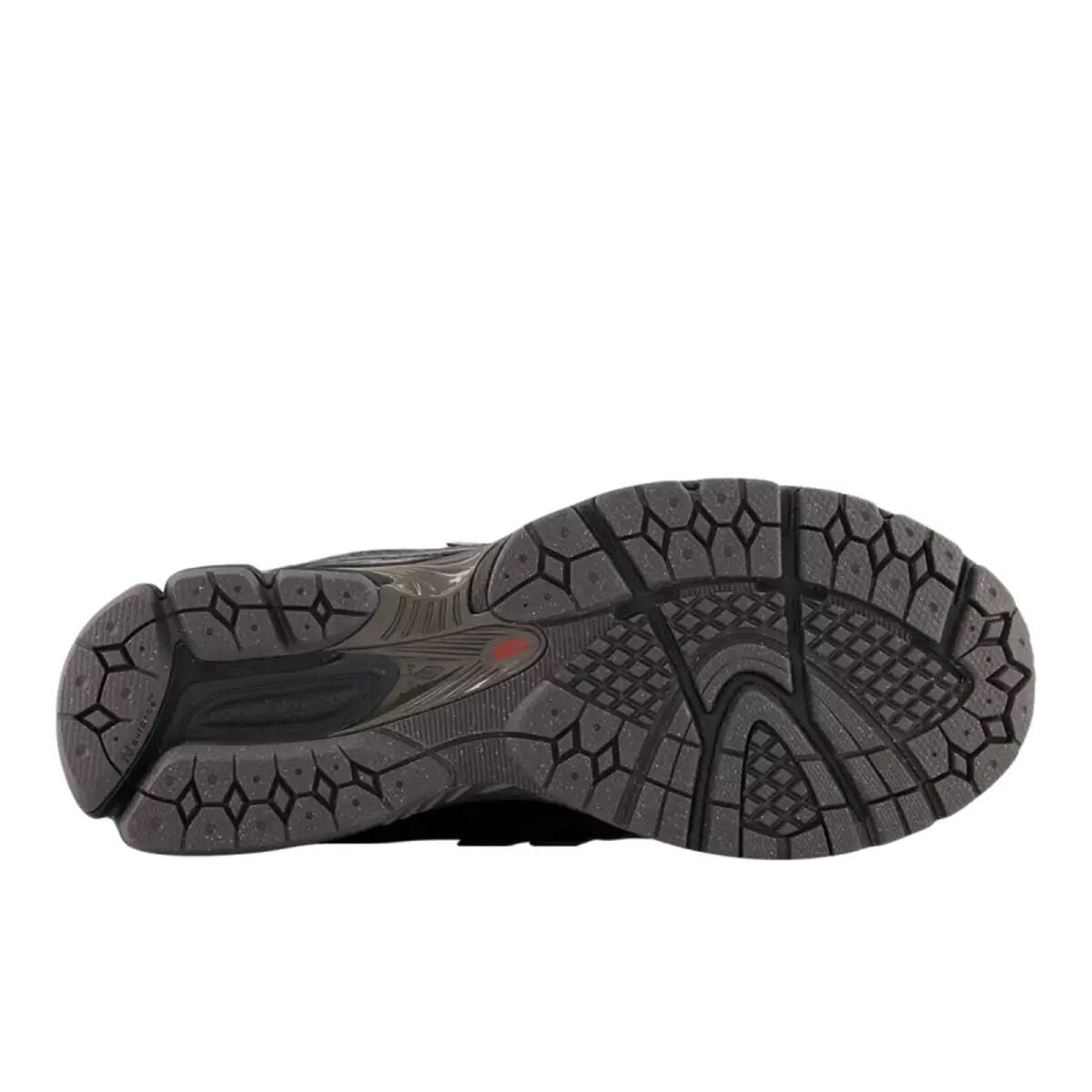 Buty New Balance 1906R Czarny 4/5