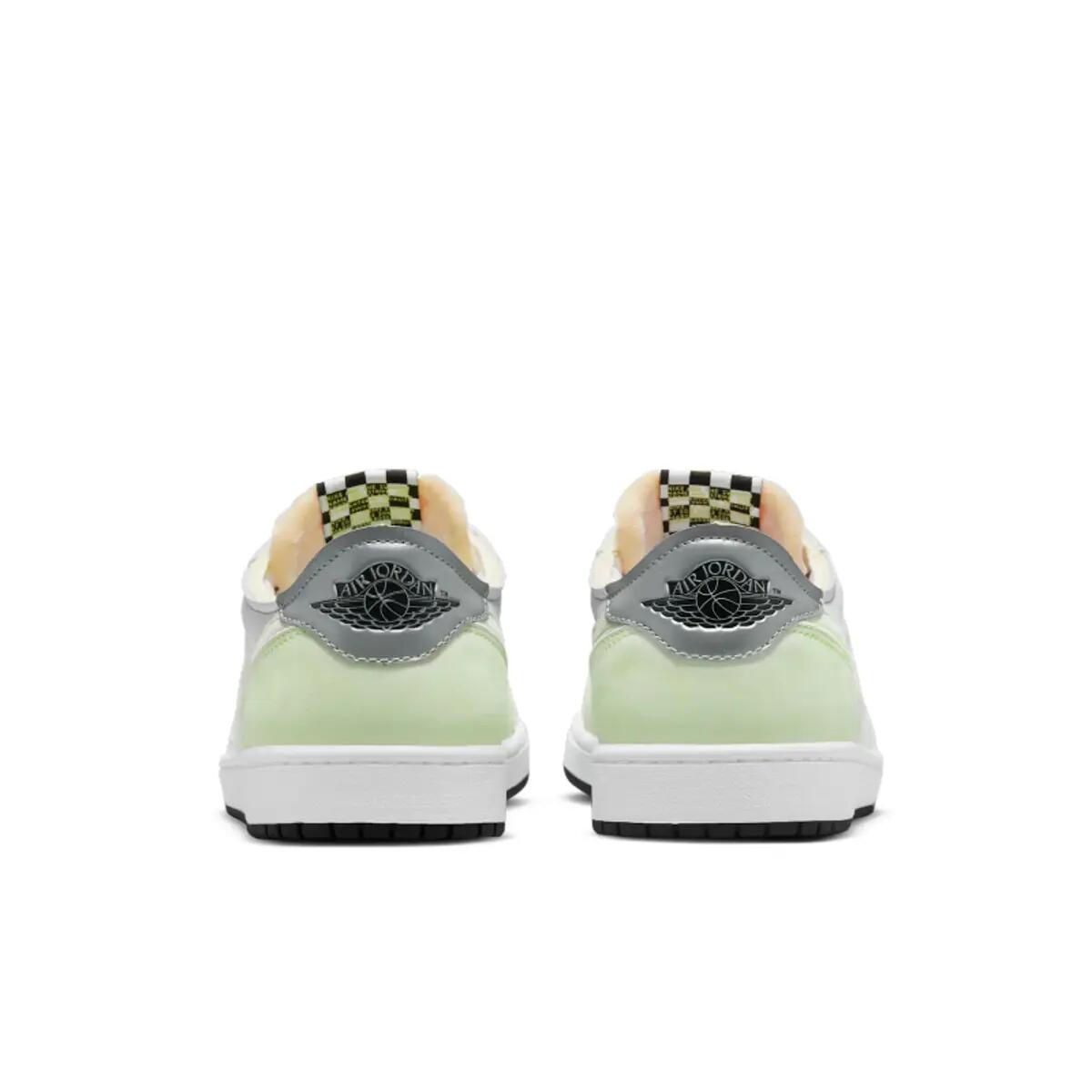 Jordan 1 Retro Low White Ghost Green Black 6/6