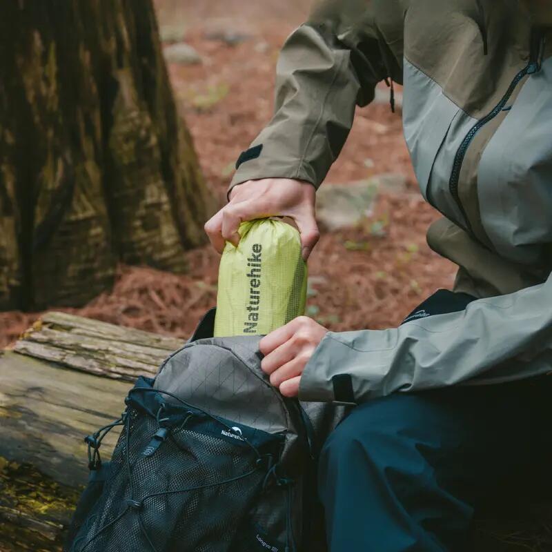 PELERYNA LIGHWEIGHT RAIN CNK2620FS011-SPROUT GREEN 7/10