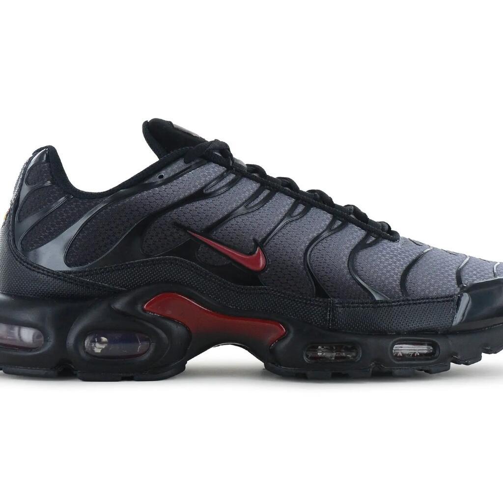 Мъже - Nike Air Max Plus - DM0032-032 - Черно