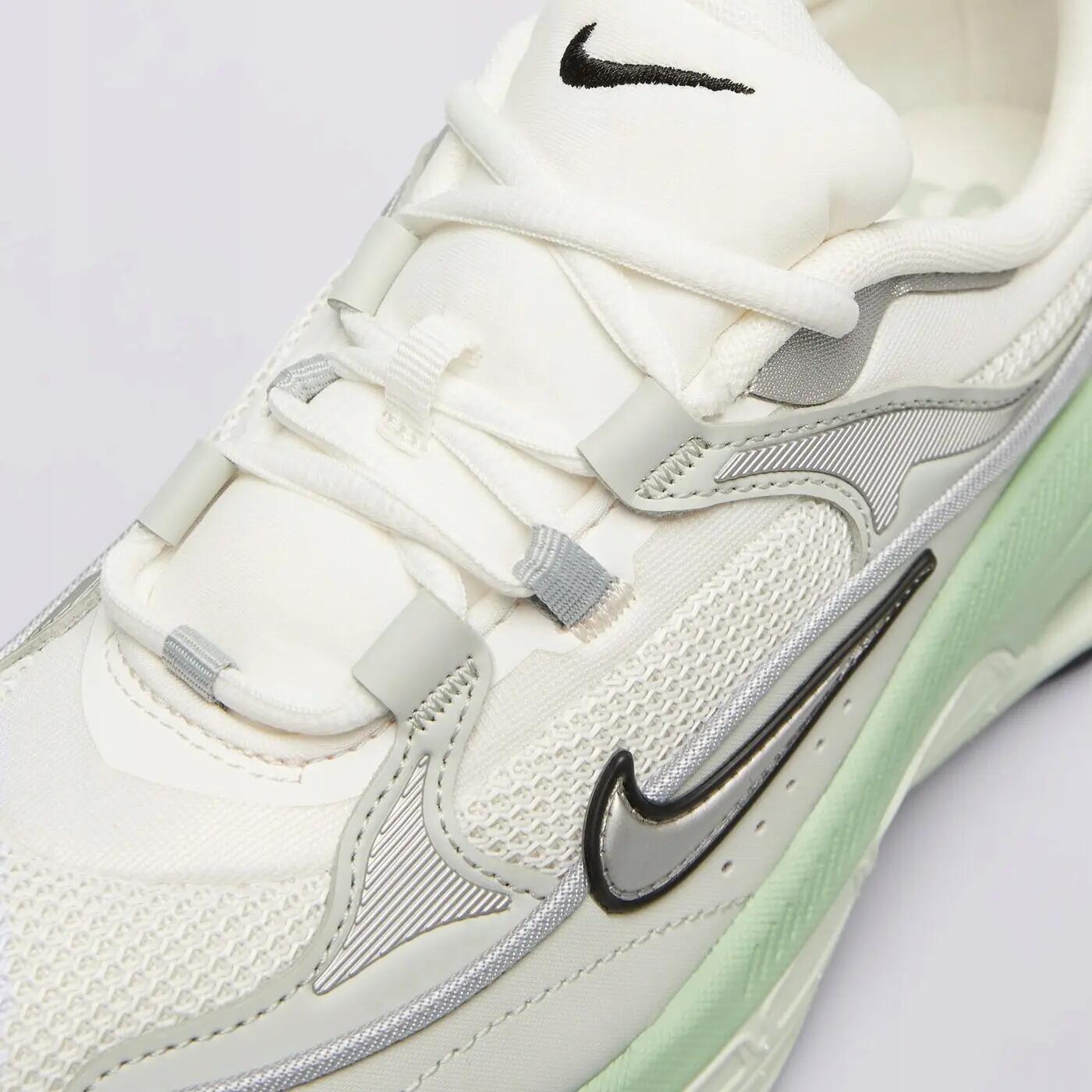 NIKE BUTY SPORTOWE DAMSKIE SNEAKERSY NIKE AIR MAX BLISS NN 36 4/7