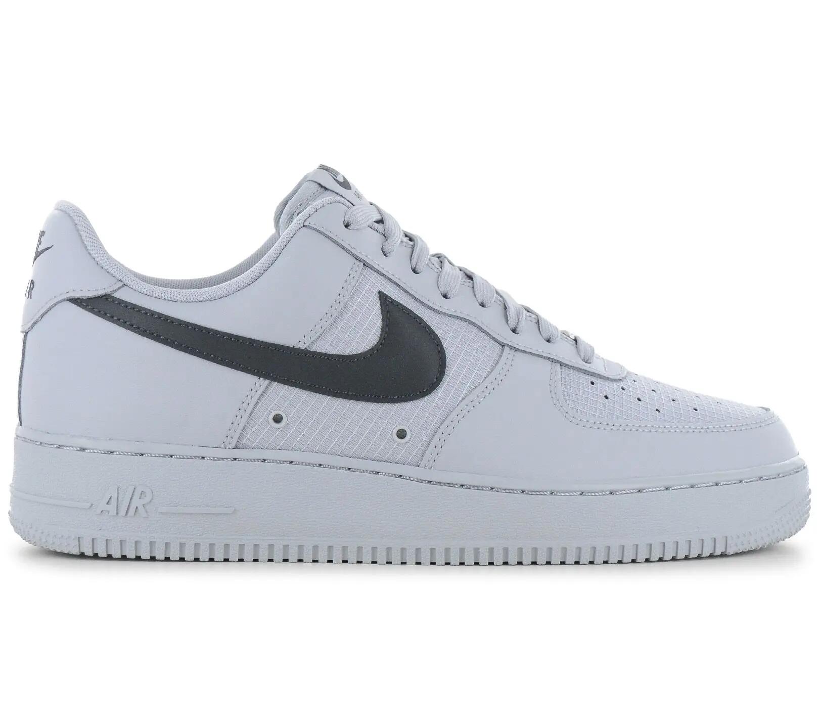 NIKE picture