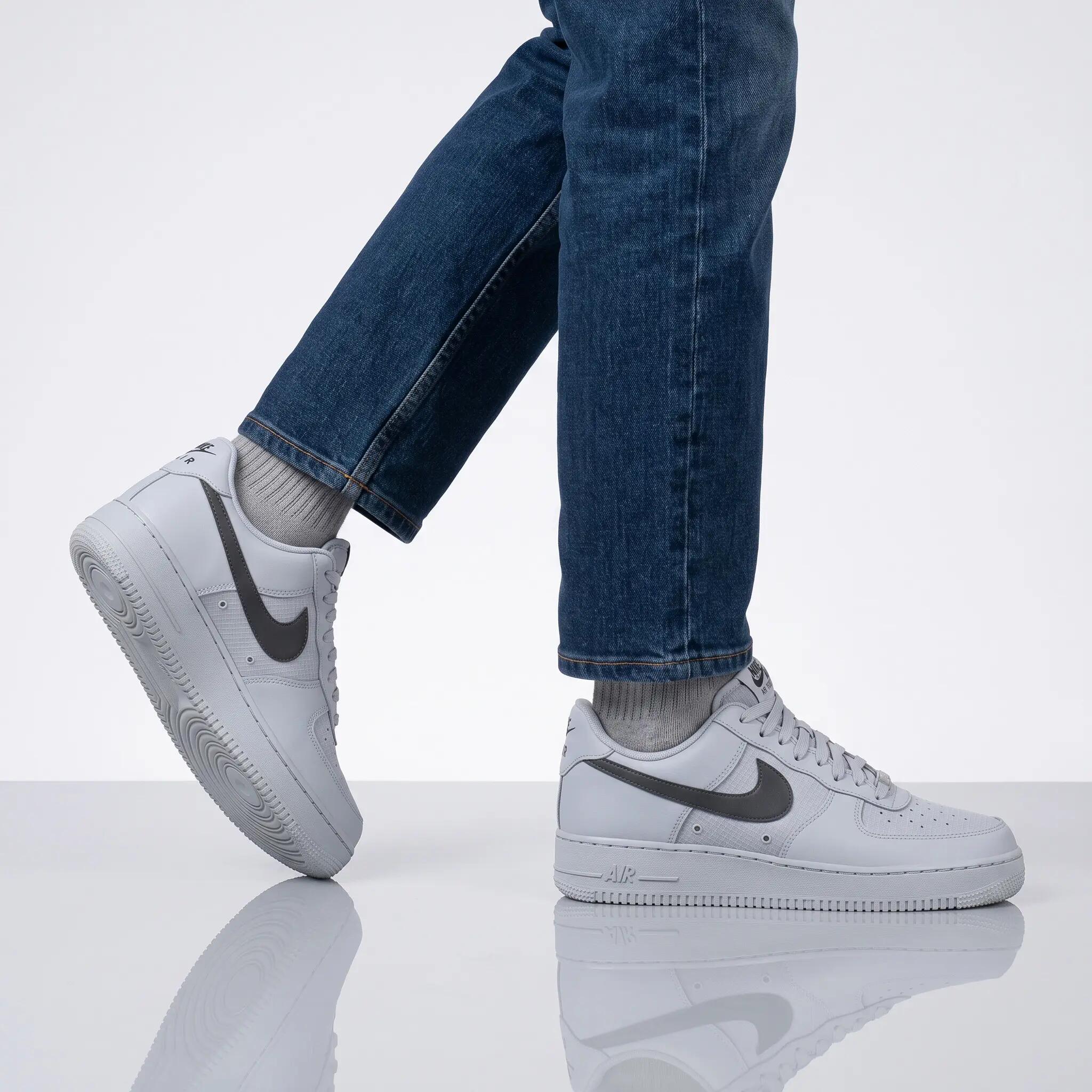 Hombre - Nike Air Force 1 07 Lv8 - Ir0952-002 - Gris 5/6