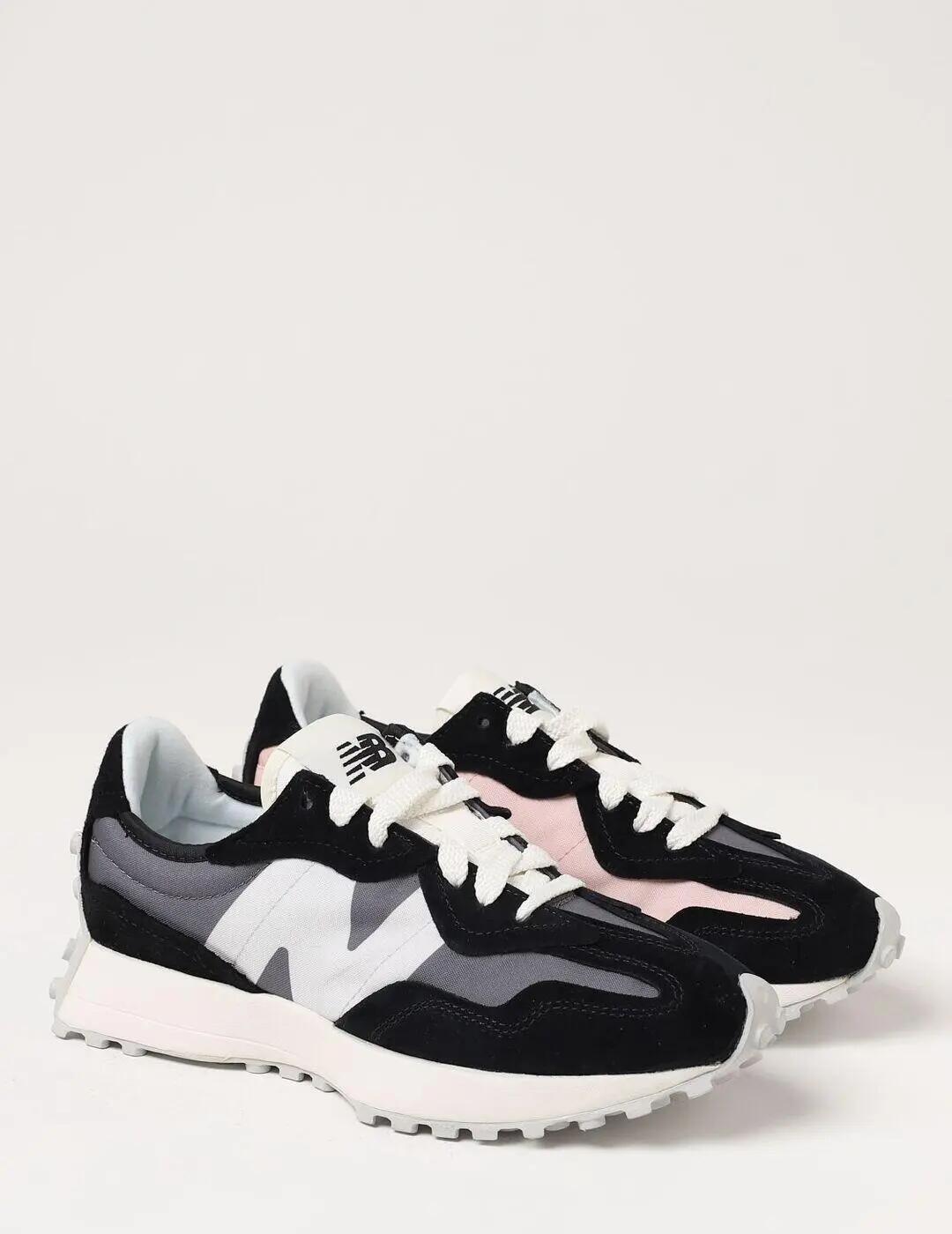 NEW BALANCE picture