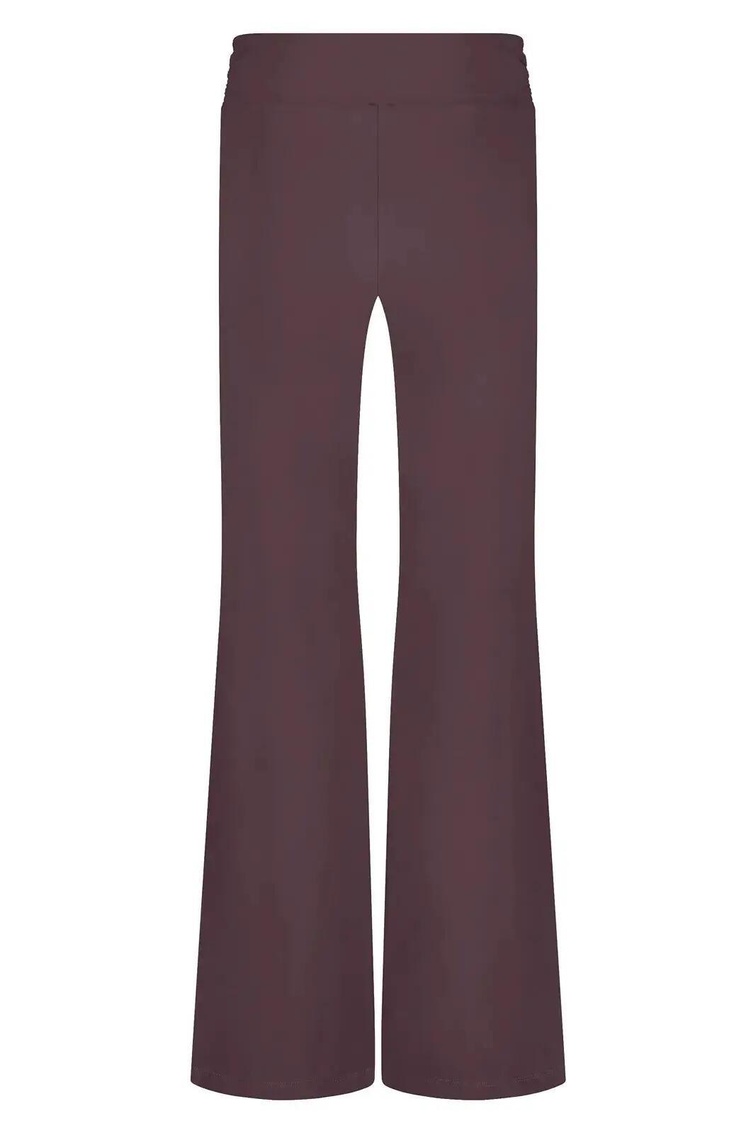 Pantalon de Yoga et Pilates tendance à coupe ample Maeve - Berry 6/6