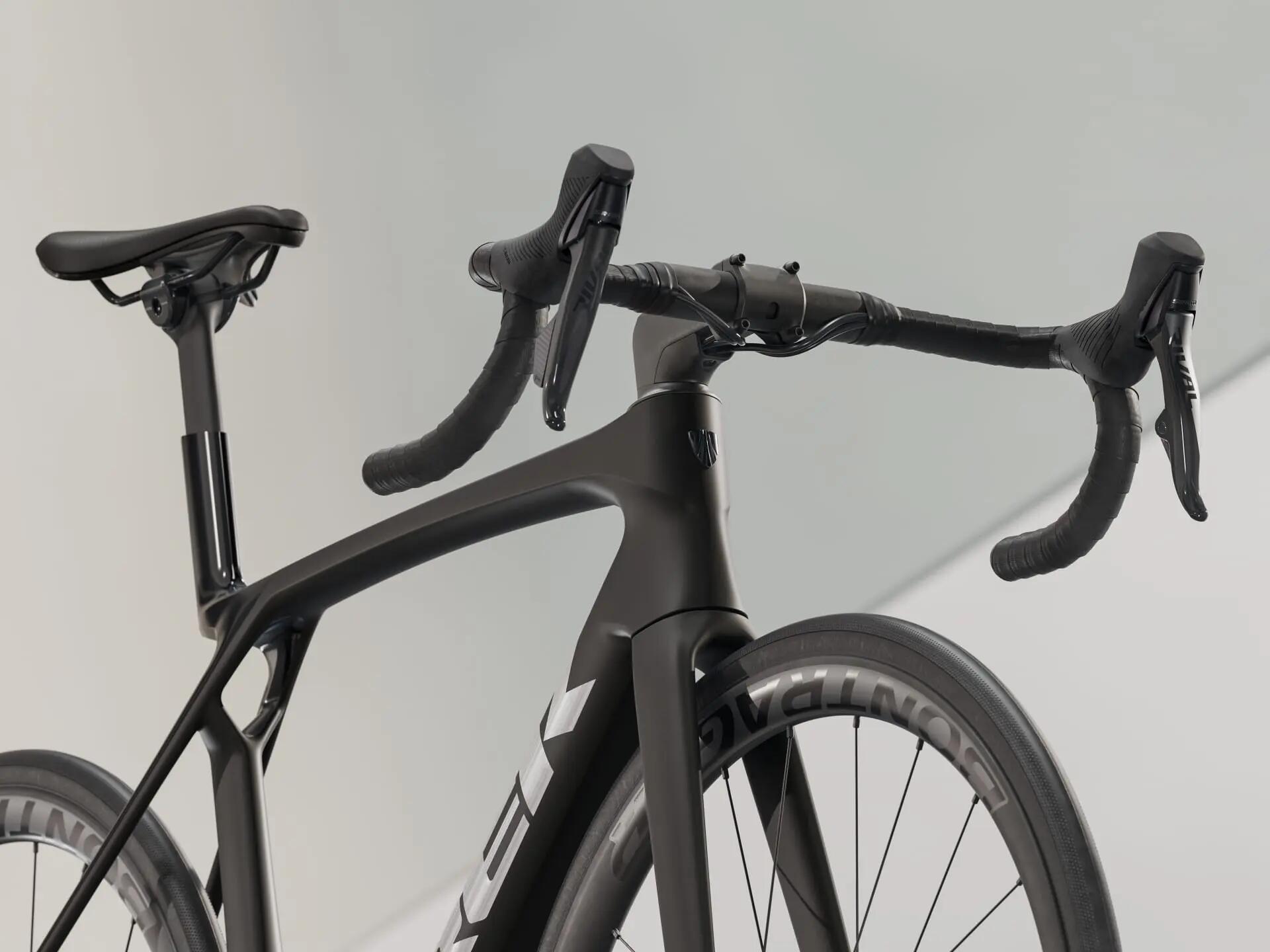 Trek - Madone SL 6 AXS Gen 8 - Matte Dark Web 5/5