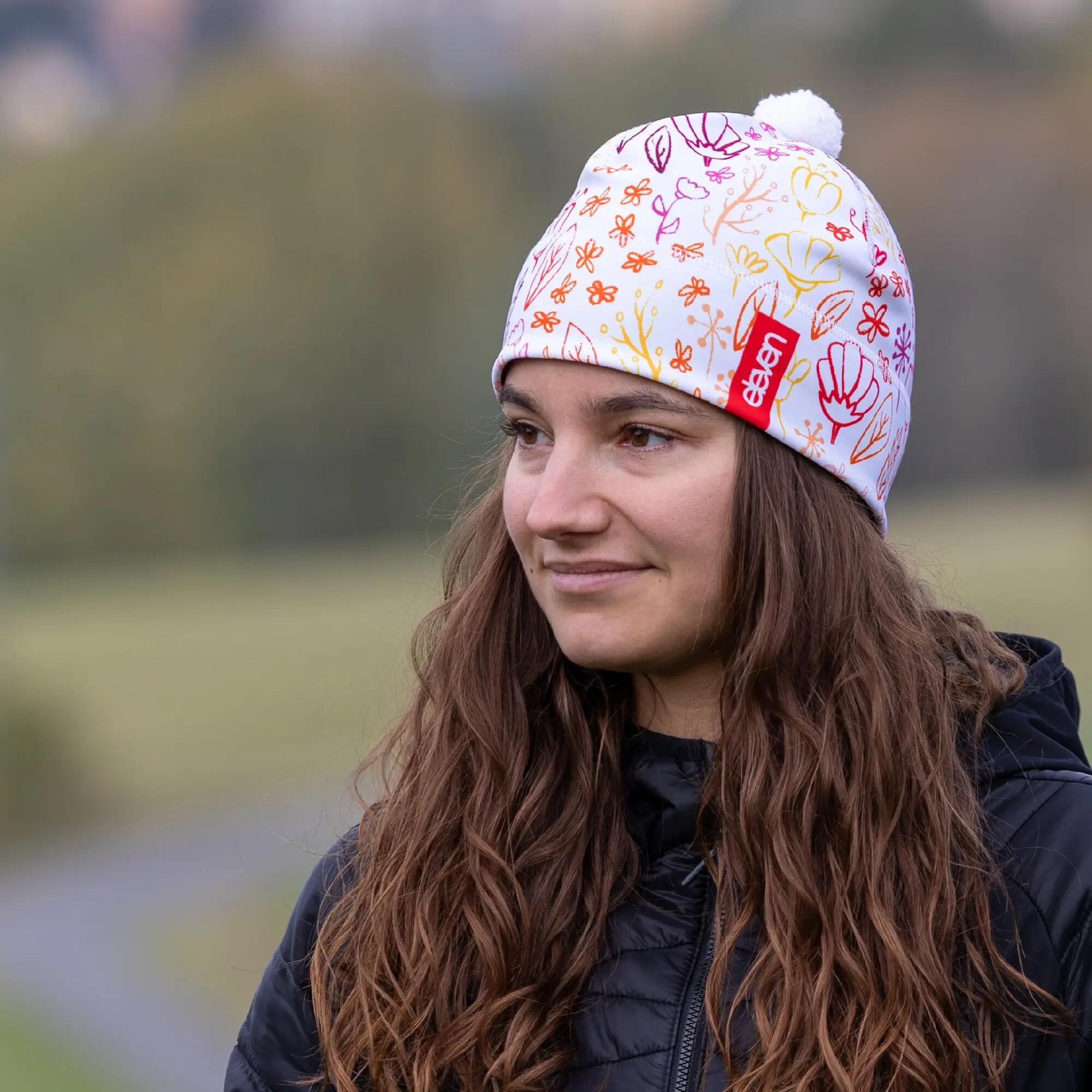 Sportovní čepice Eleven Sven Floral Red 2/4