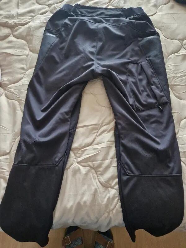 Entre Particuliers - Pantalon d'hiver pour vélo de montagne 2/2