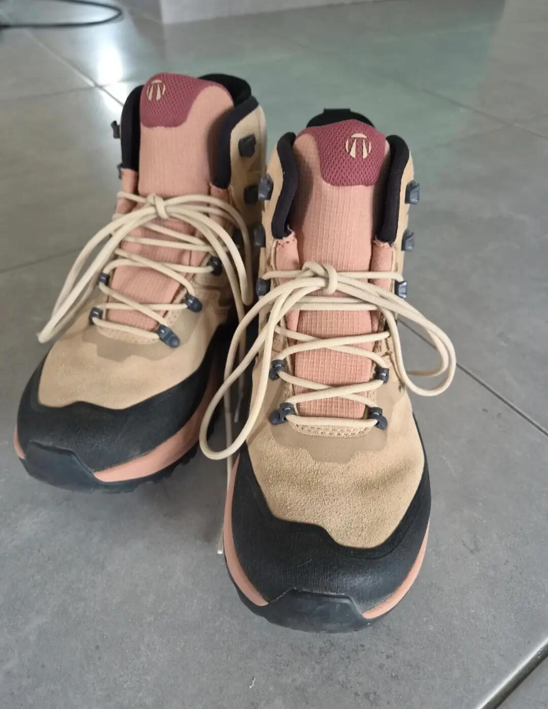 Tussen Particulieren - Waterdichte hoge wandelschoenen voor  dames 2/4