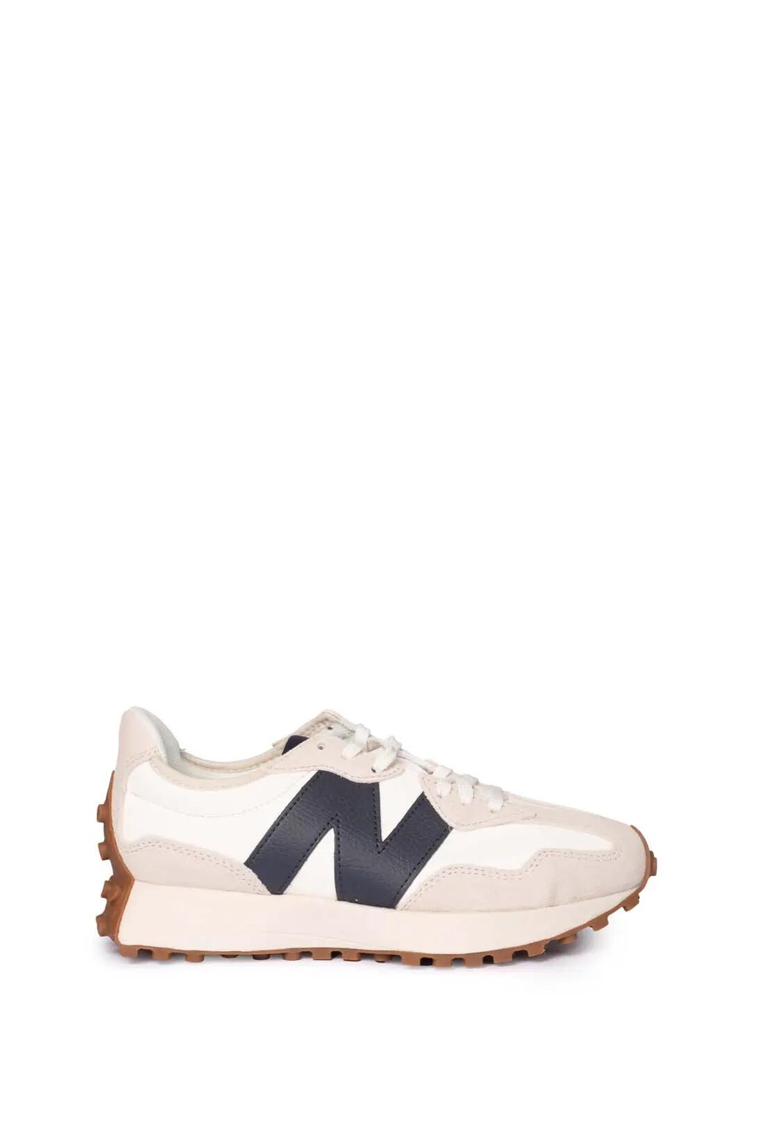 NEW BALANCE picture
