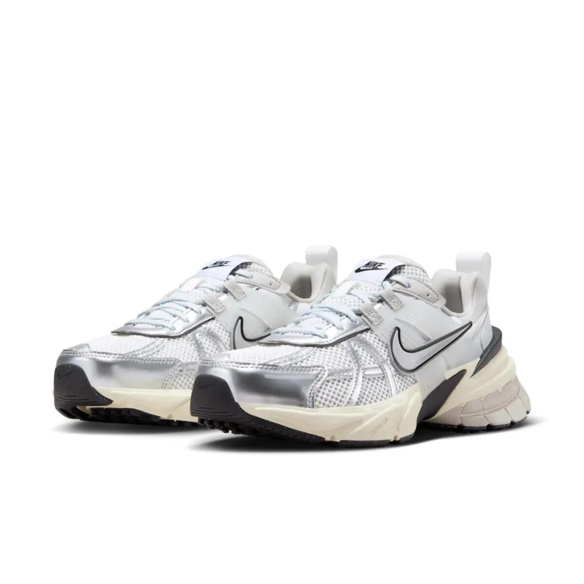 Nike V2K Run Summit White Metallic Silver 5/6