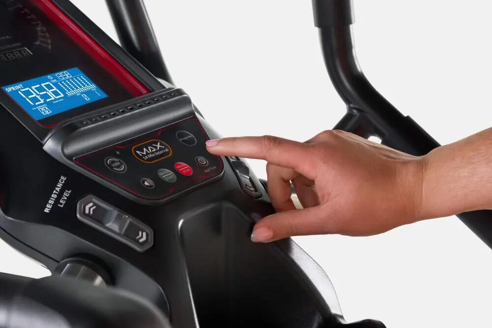 Max Trainer M6i 8/9