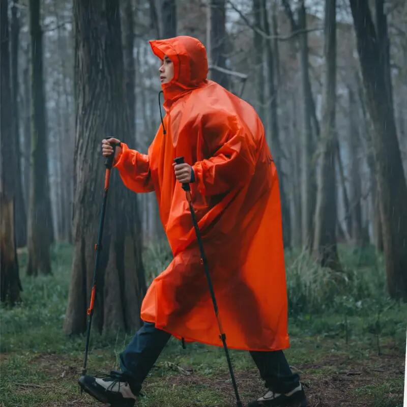 Nepromokavé turistické pončo/pláštěnka s rukávy 2/10