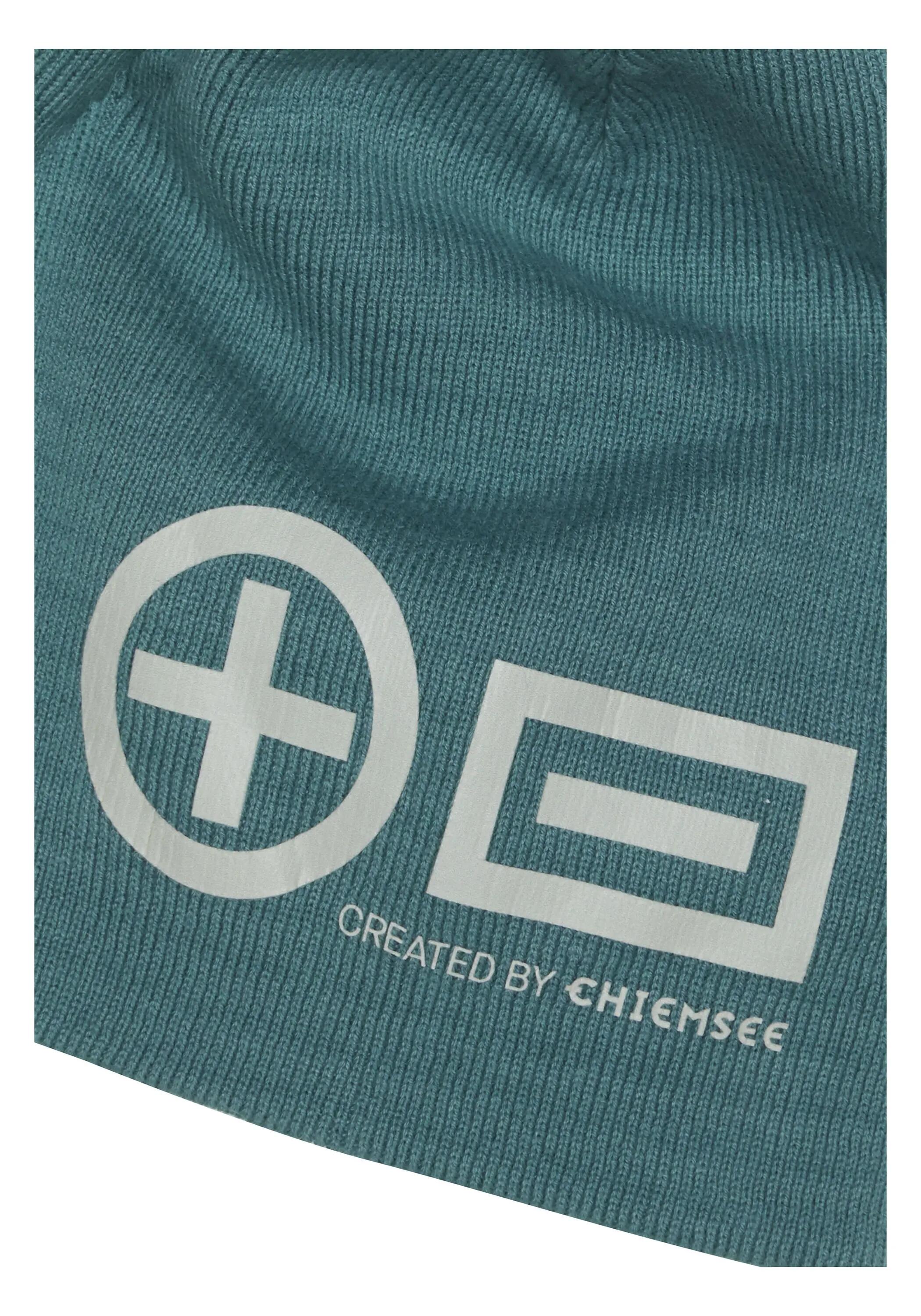 Mütze in feiner Strickstruktur 3/3