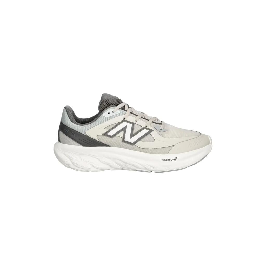 Маратонки Мъже New Balance Бежови UTRN8ZC
