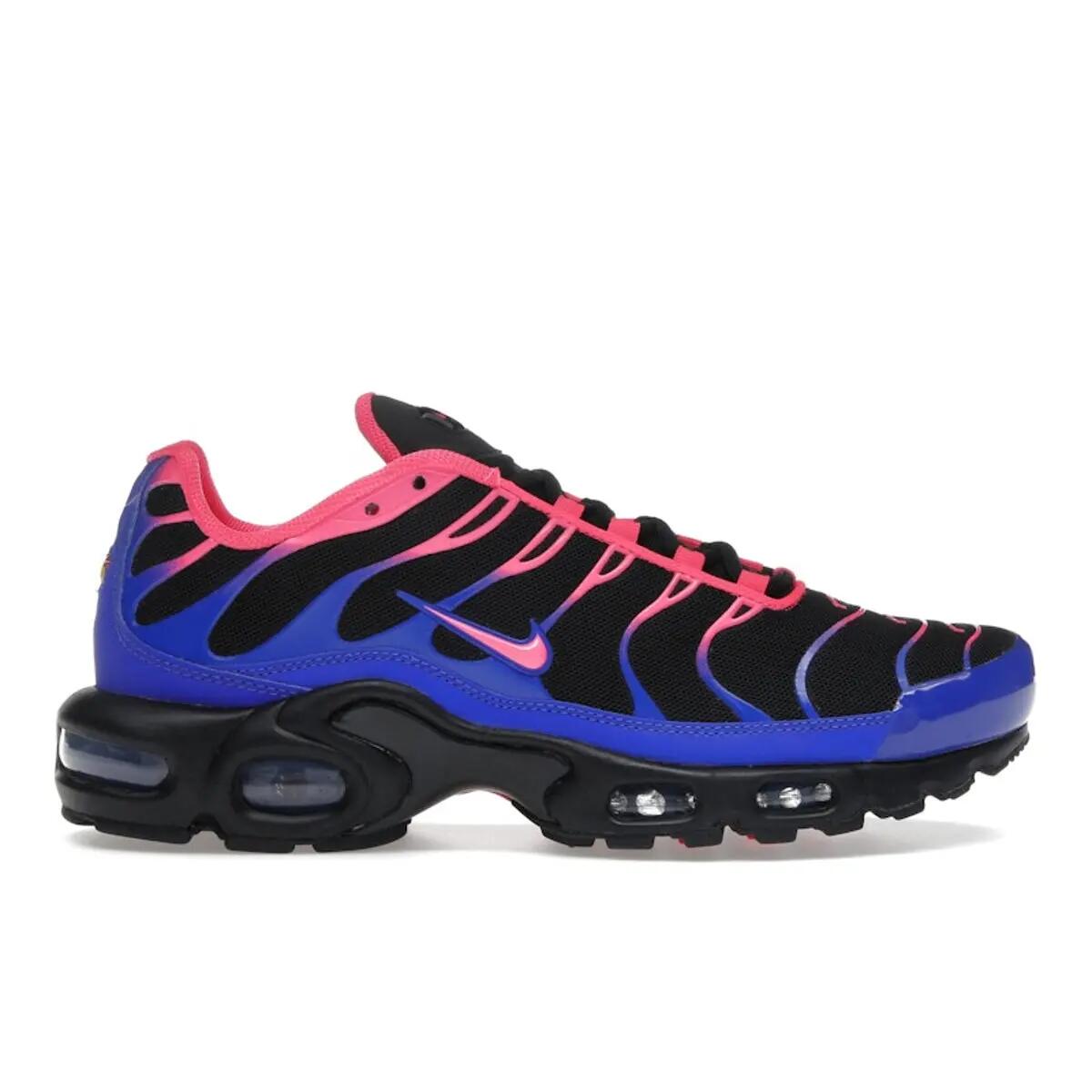 NIKE picture