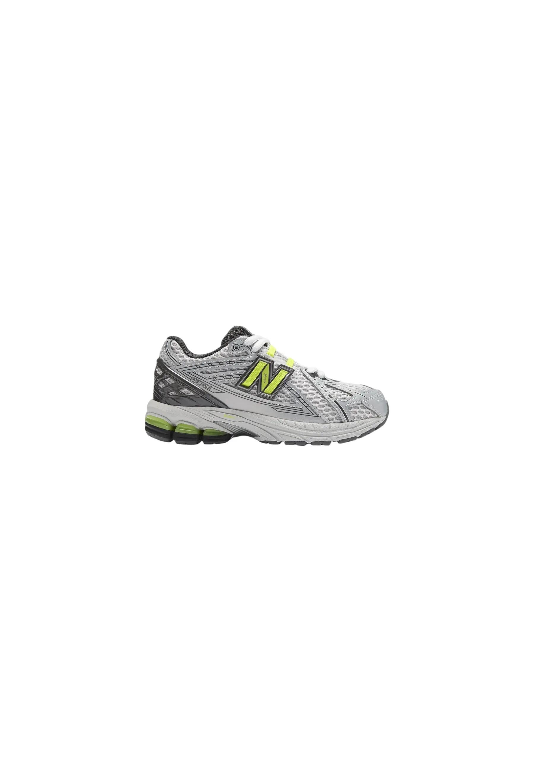 NEW BALANCE picture