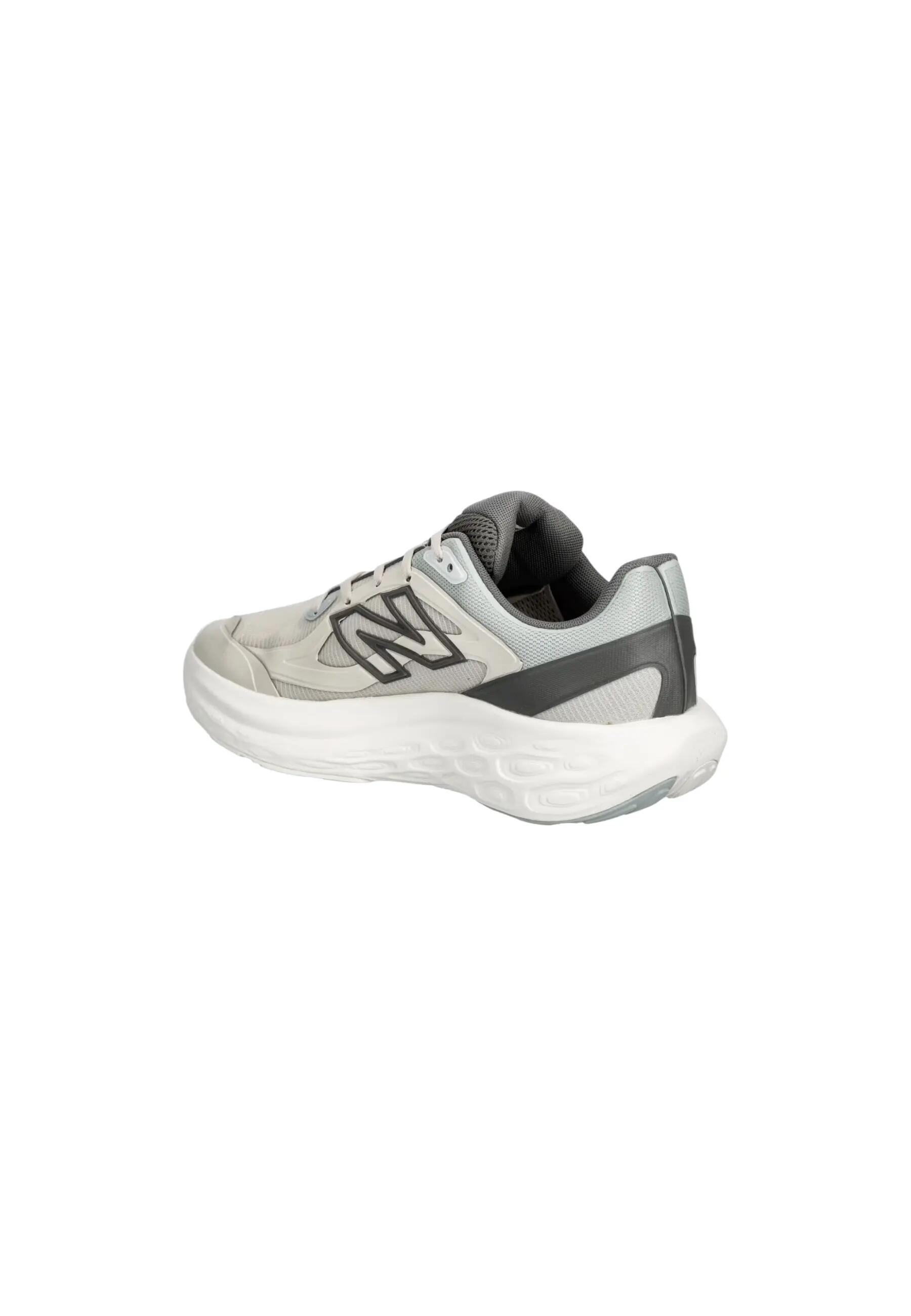 Baskets Homme New Balance Beige UTRN8ZC 3/5