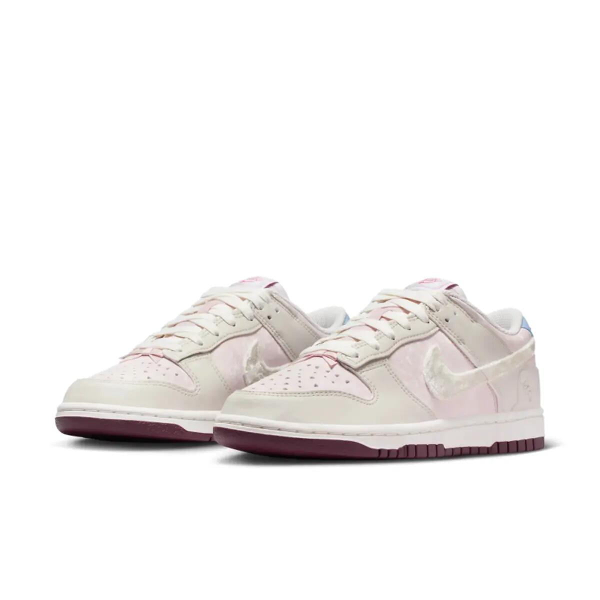 Nike Dunk Low Valentines Day (2026) 4/6