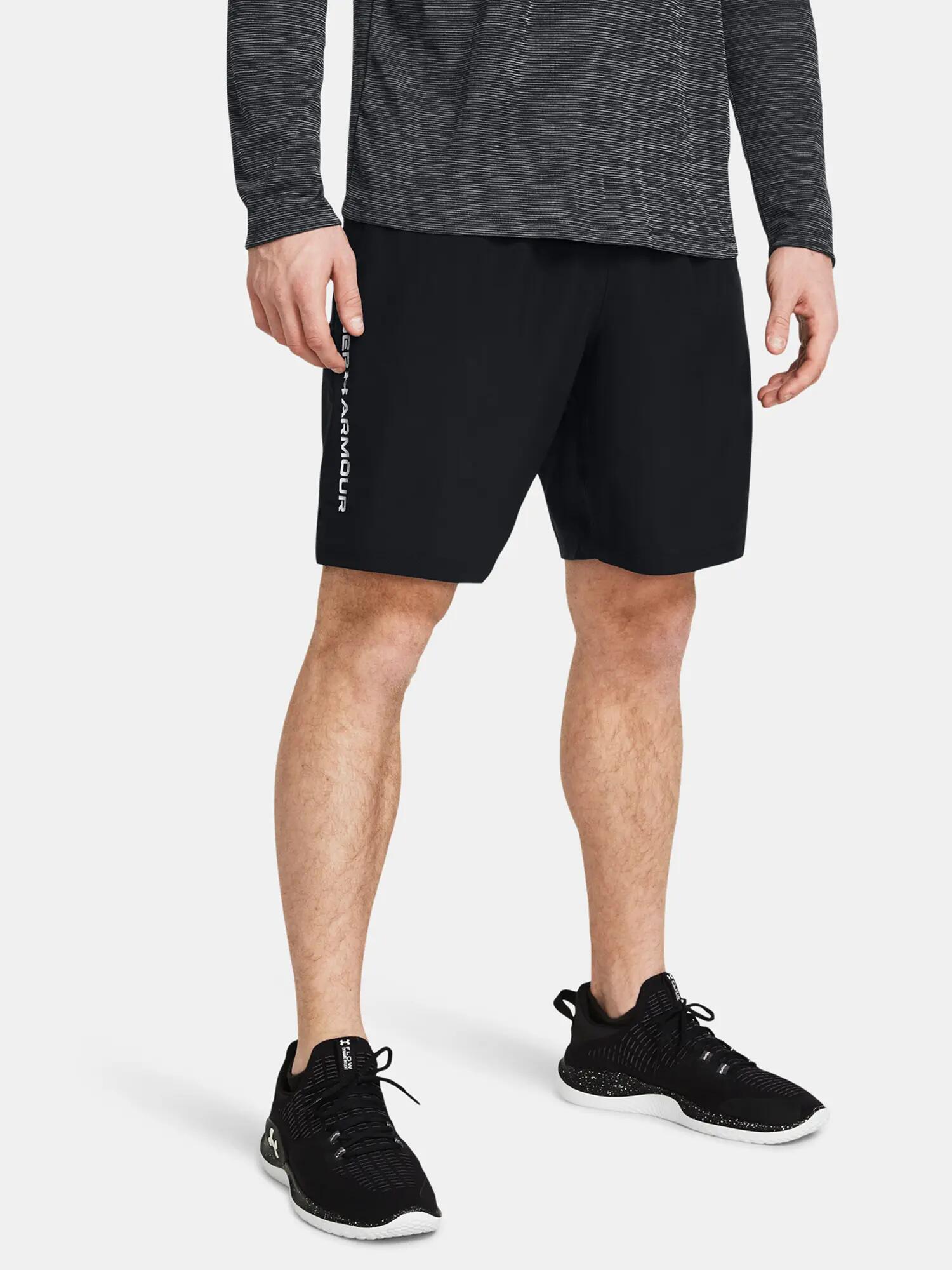 UNDER ARMOUR picture