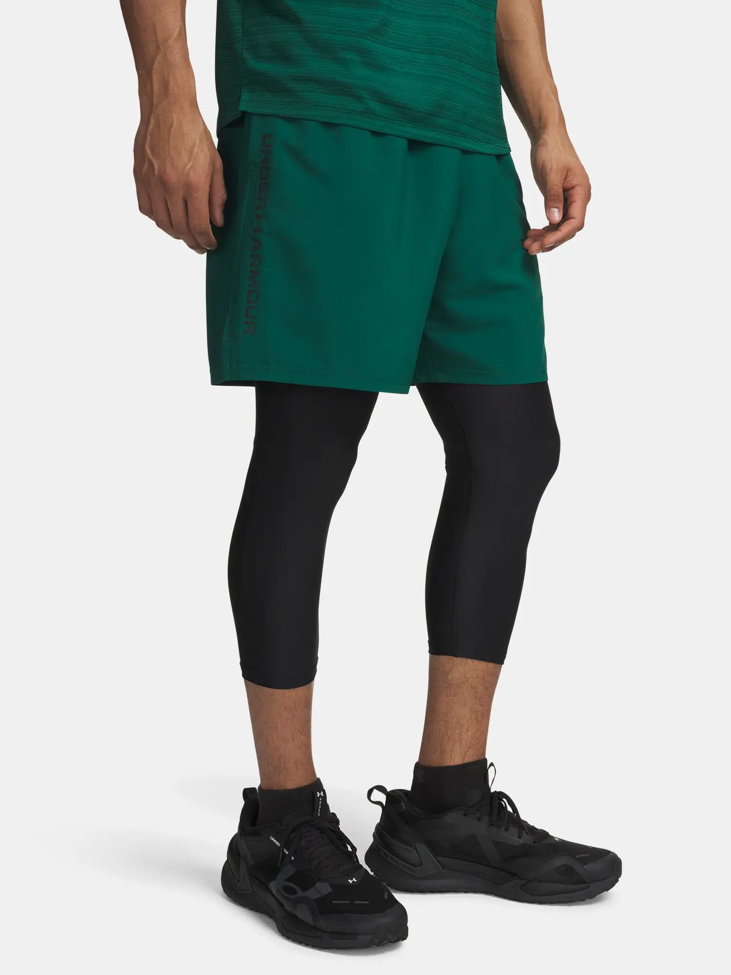 UNDER ARMOUR picture