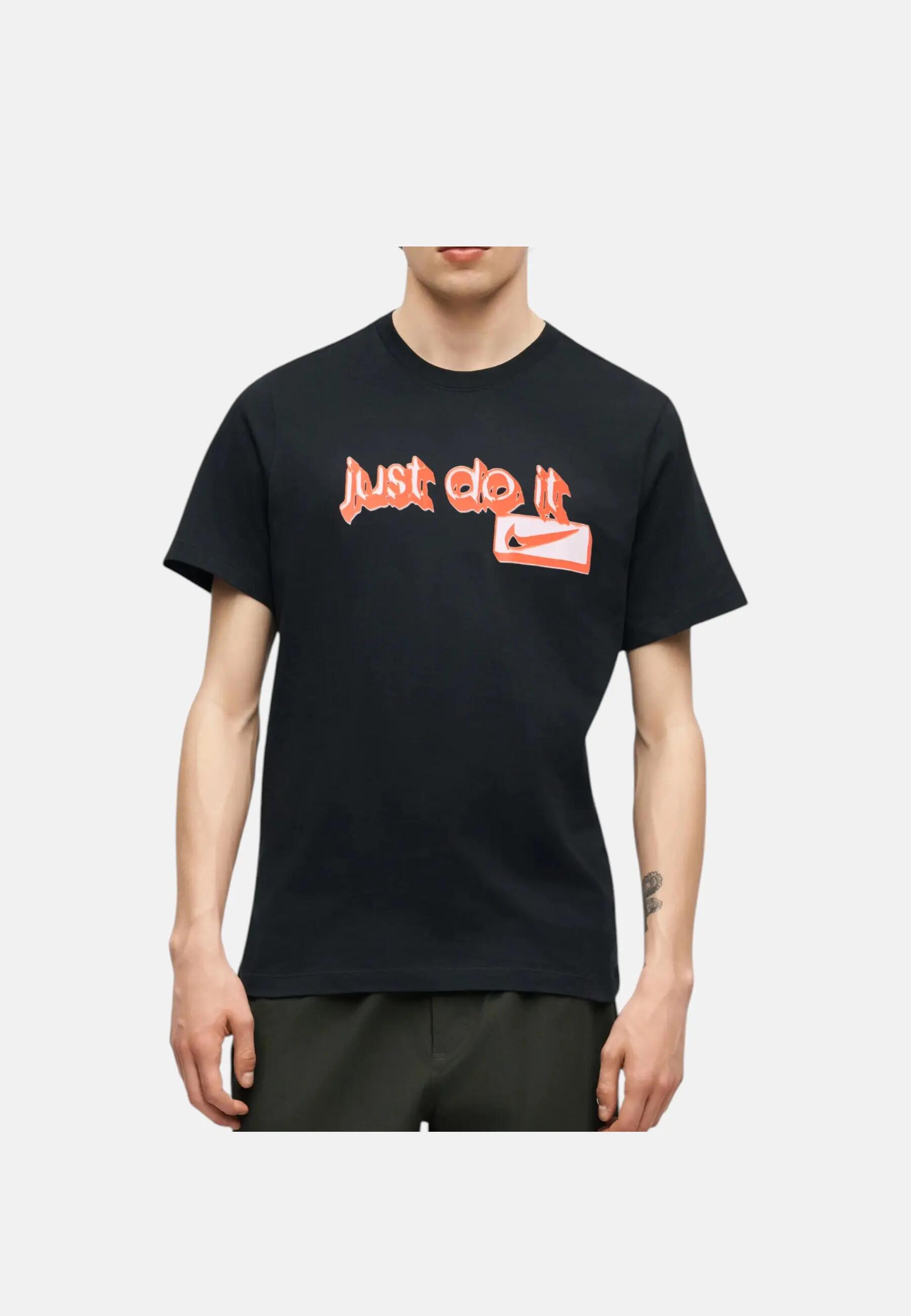 T-shirt Homem Nike Sportswear Preto IH1133-010 2/3