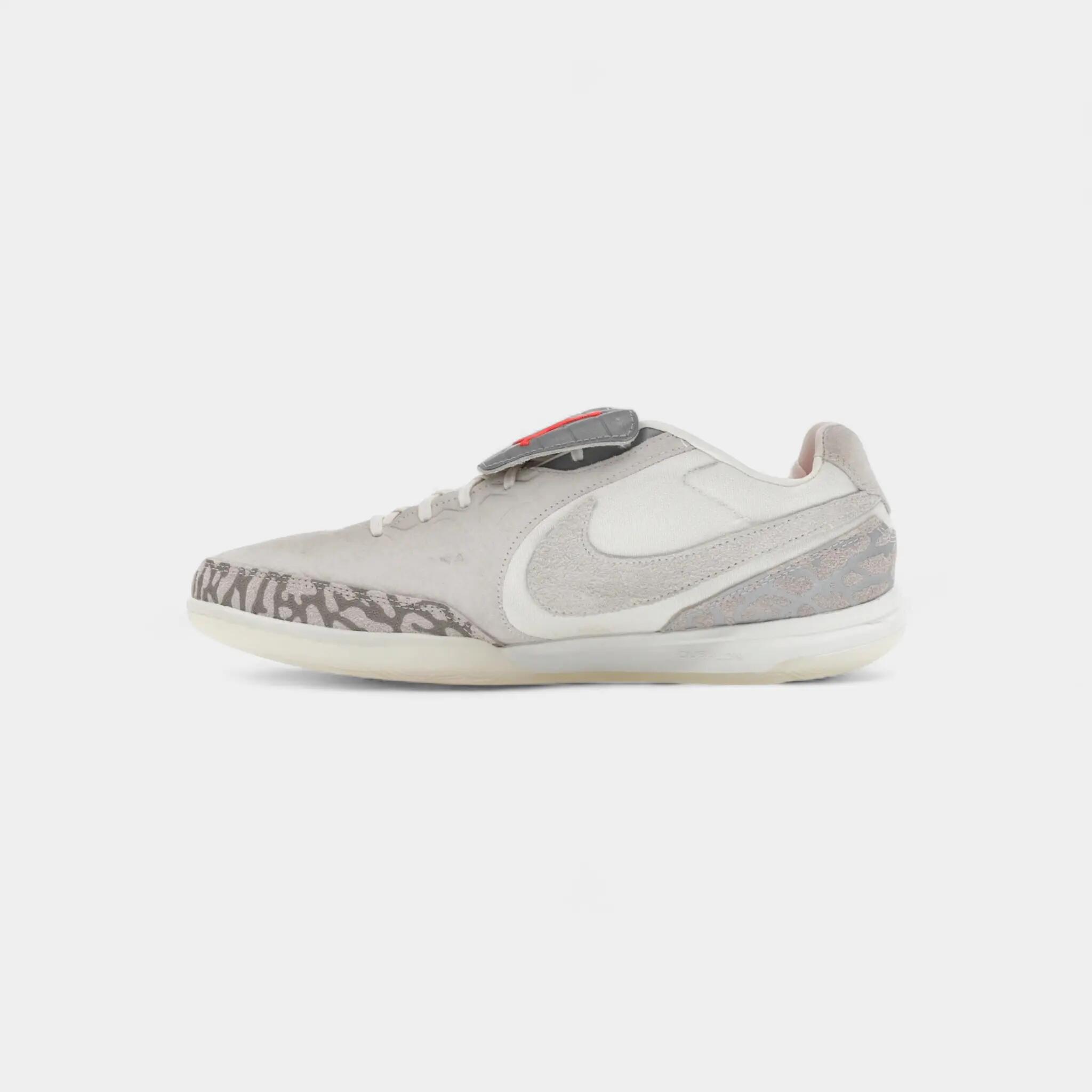 NIKE picture