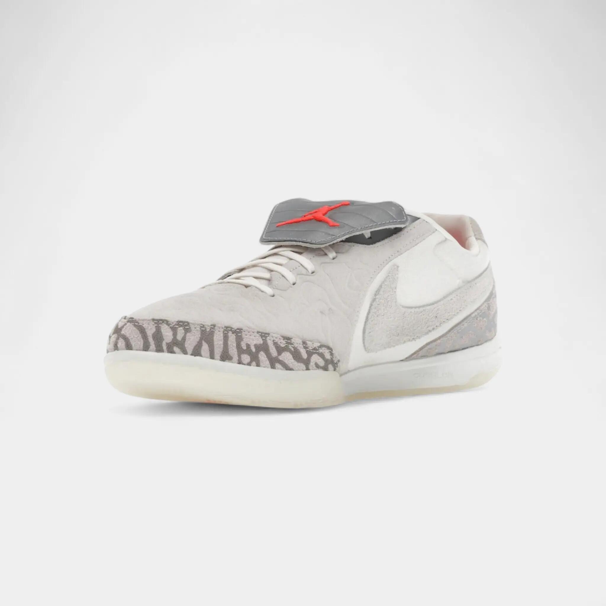 Jordan Tiempo Streetgato SE Phantom Sail 3/4