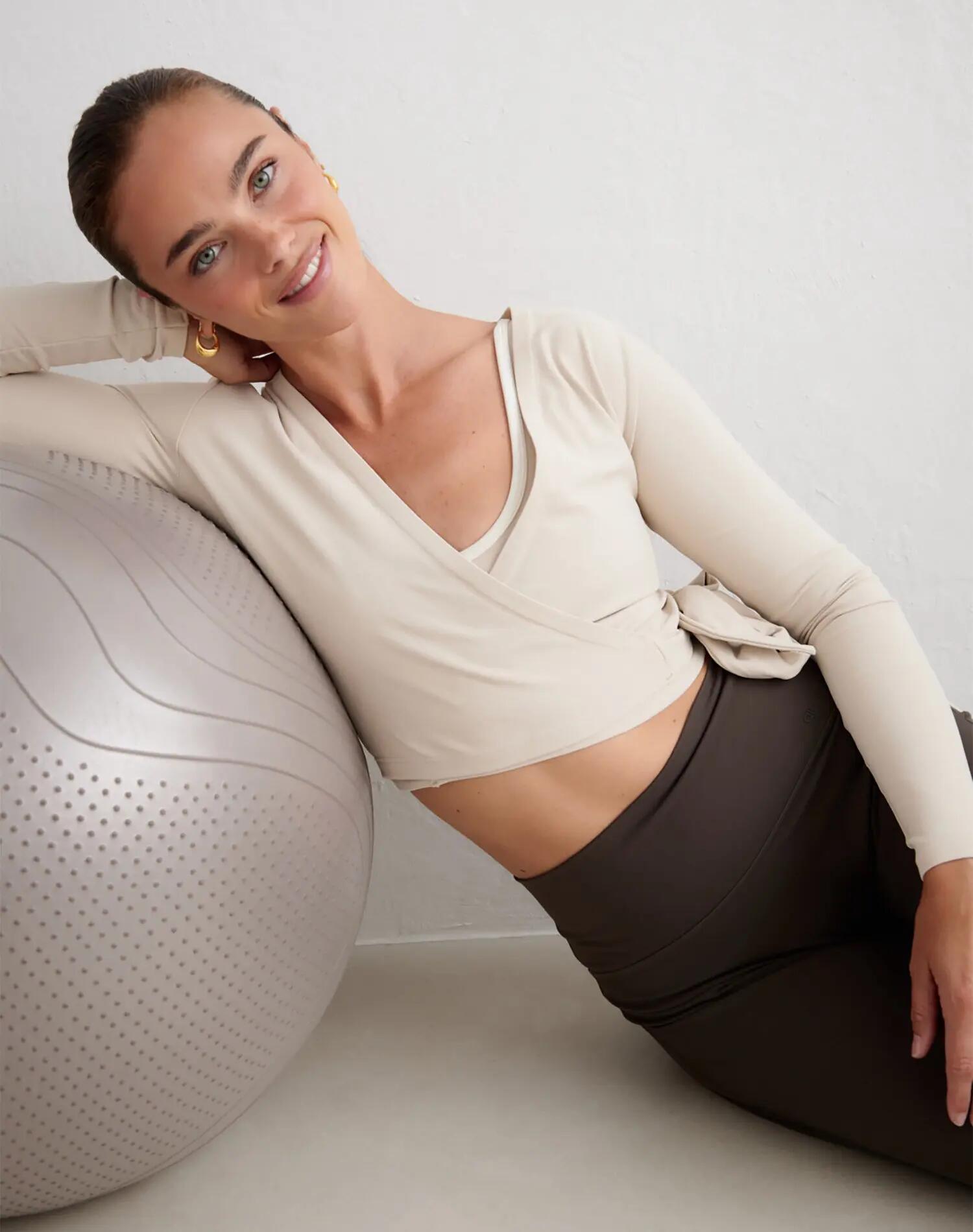 Femme Haut Manches Longues Sans Coutures Cache-cœur Ajustable Shape Sable 5/5