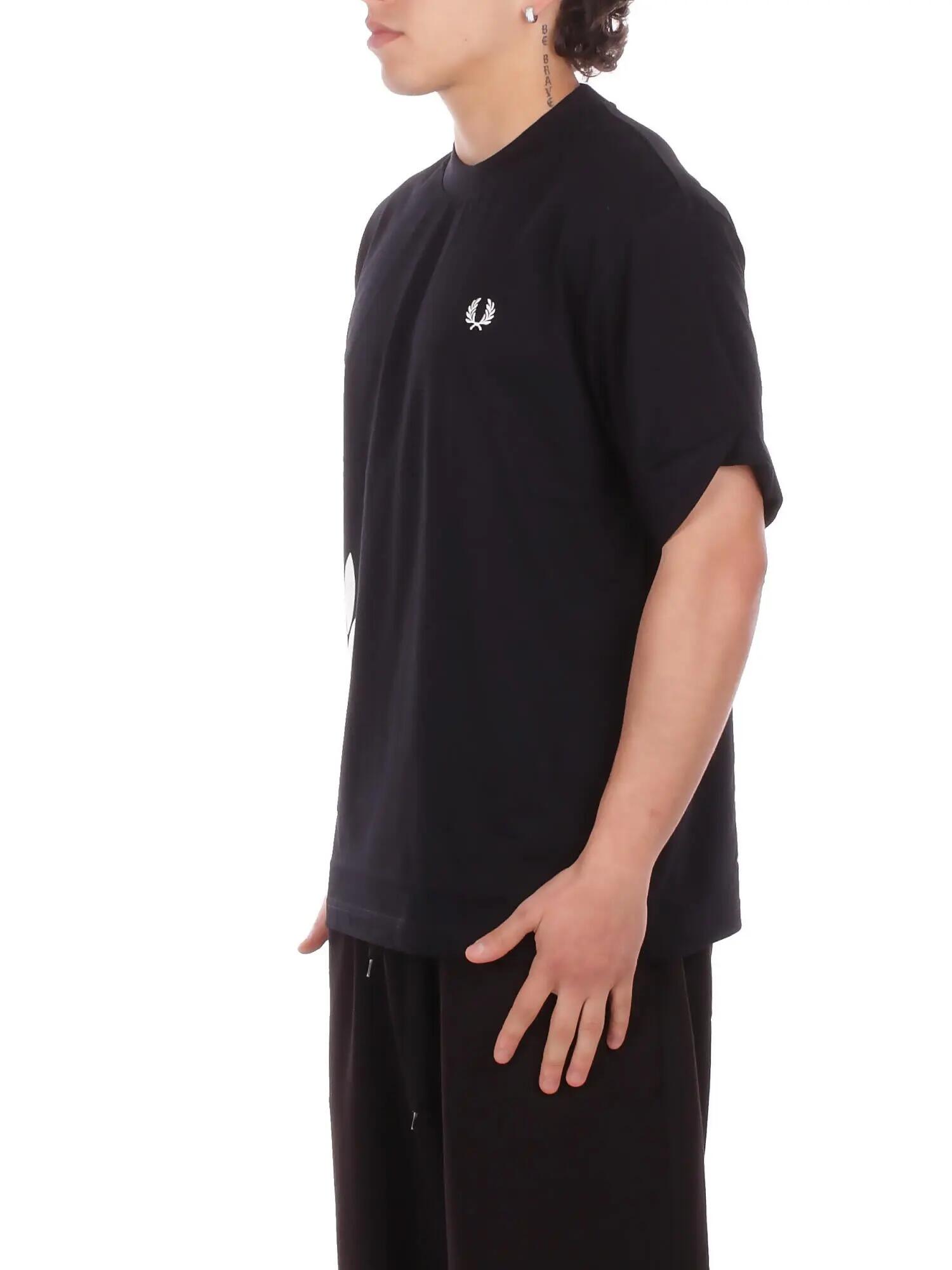 T-shirt Homem Fred Perry Preto 2/5