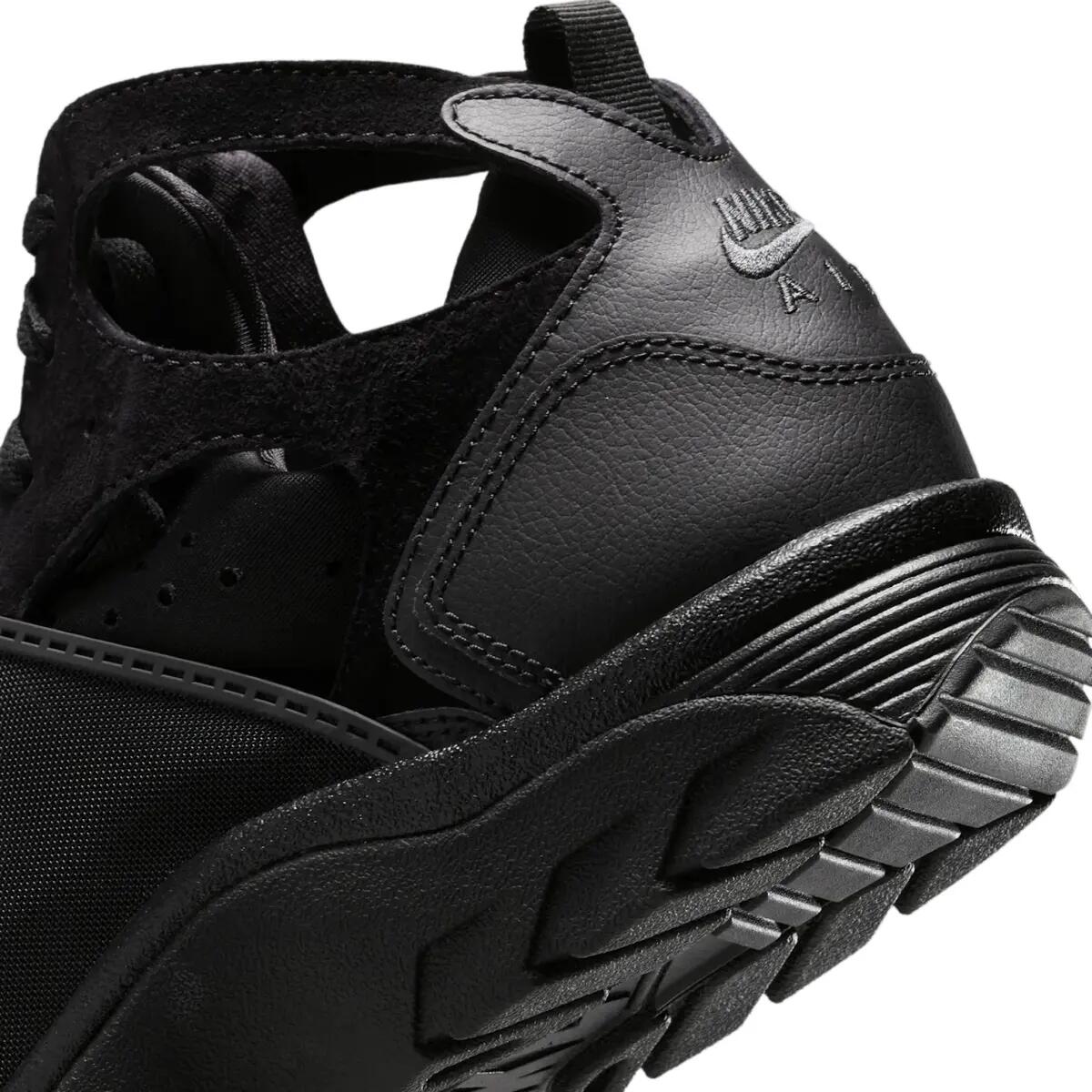 Nike Air Trainer Huarache Triple Black 5/6