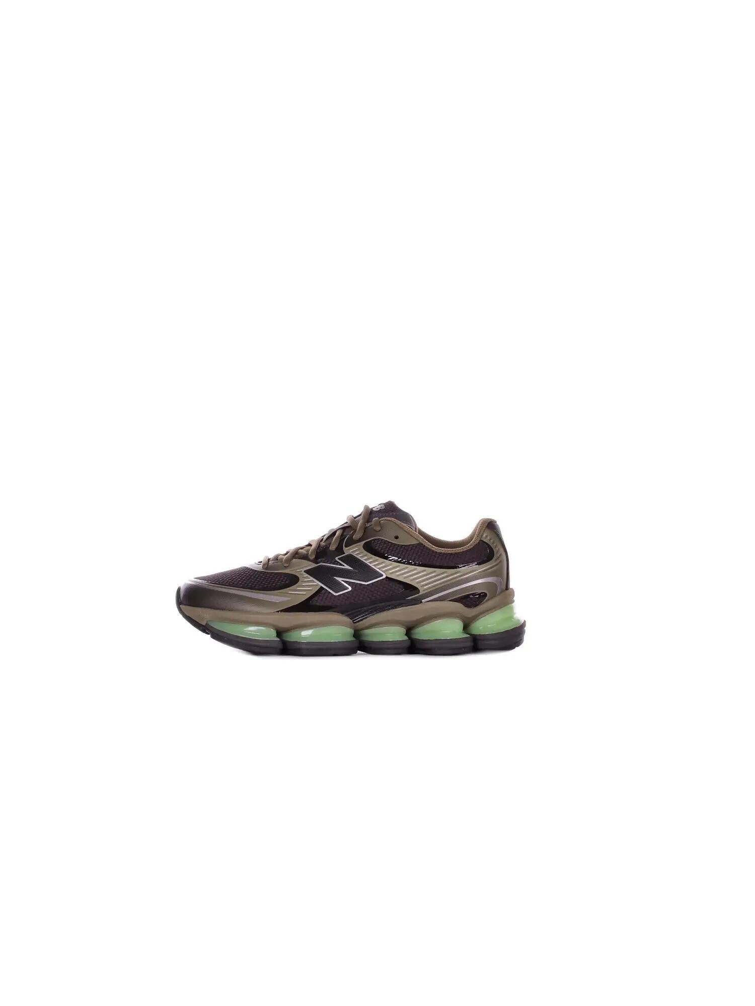 NEW BALANCE picture