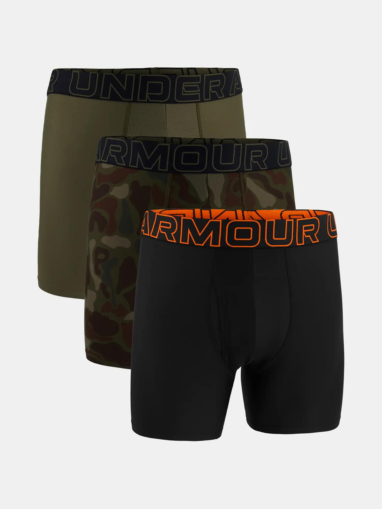 UNDER ARMOUR picture