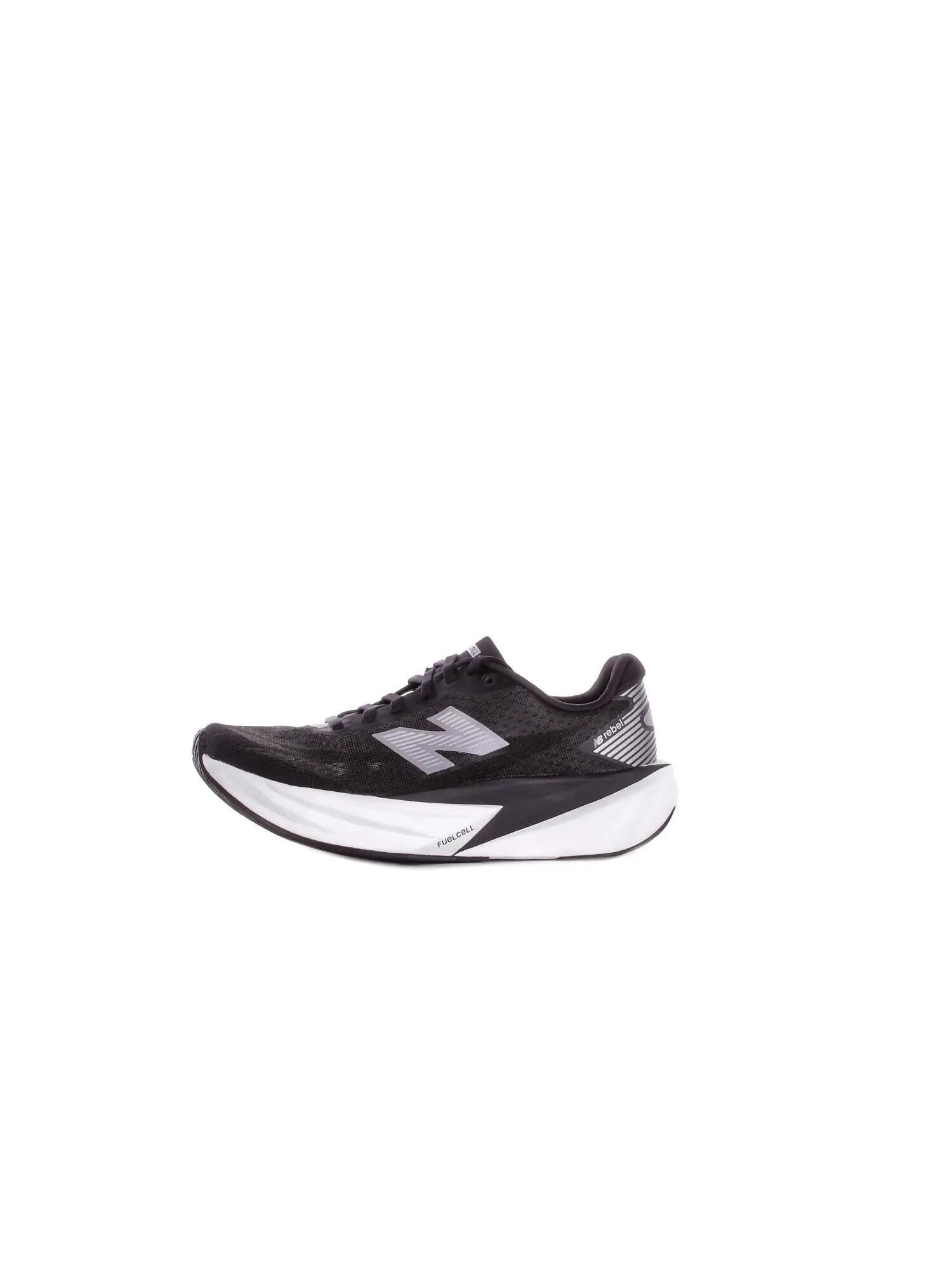NEW BALANCE picture