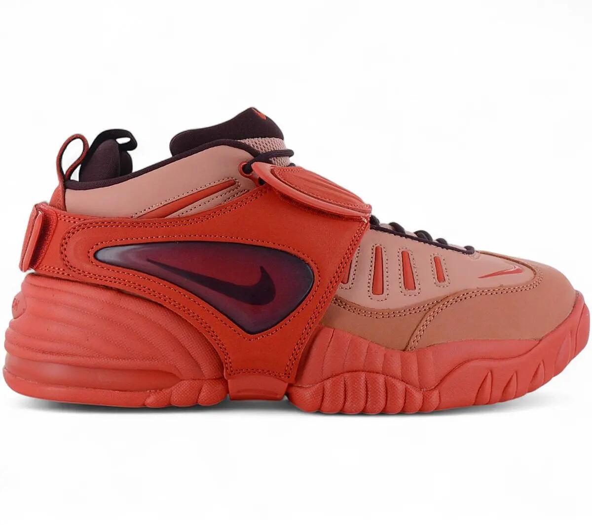 NIKE picture