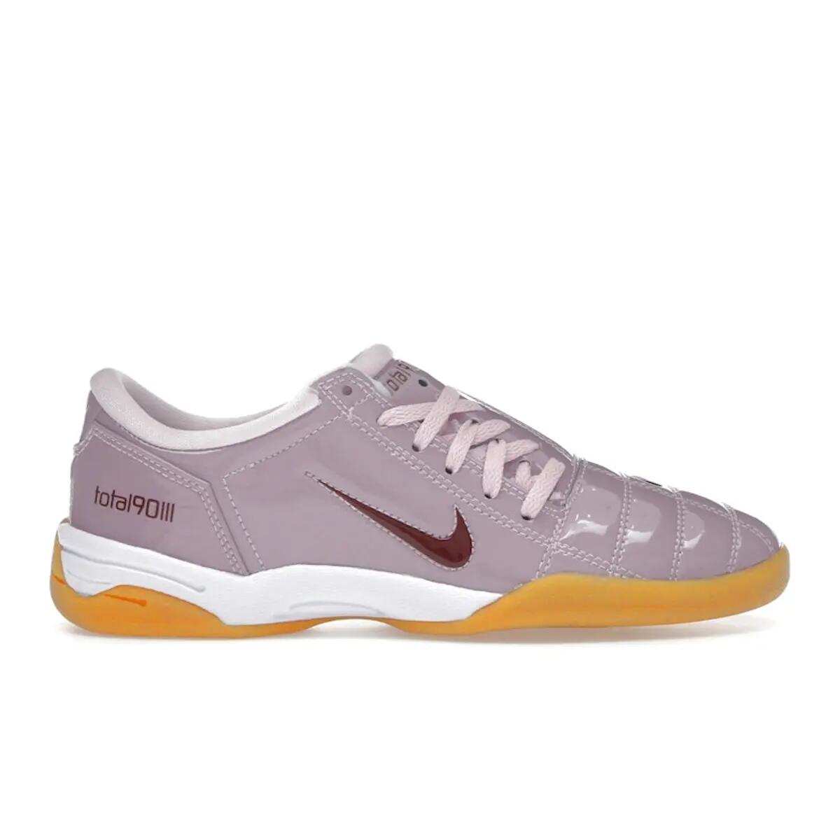 NIKE picture